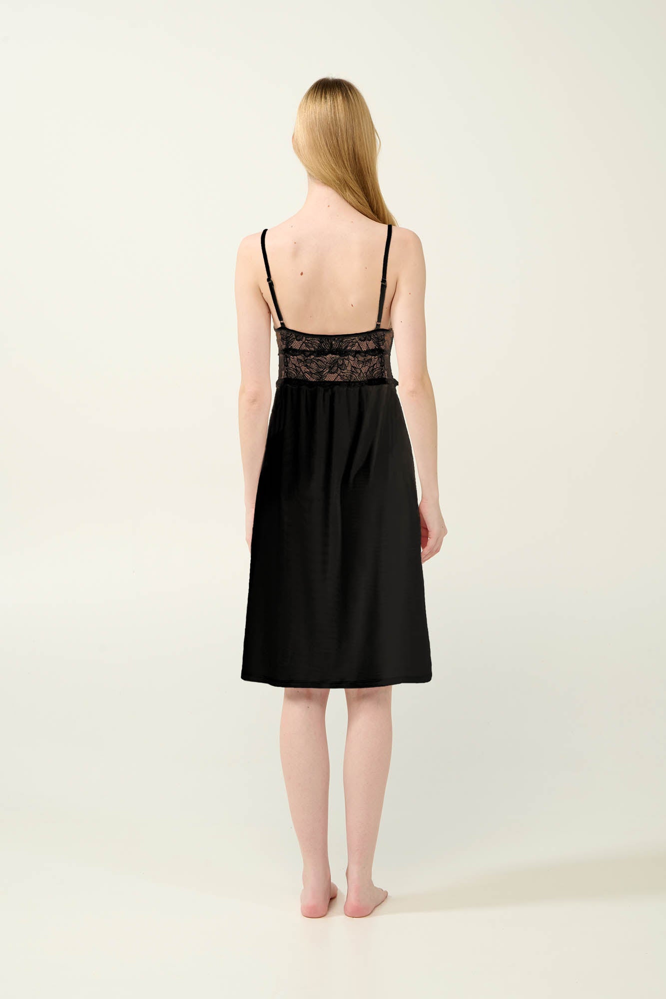 https://assets.vampfashion.com/SOFTONE_TMP_IMAGES/11_0442493879.jpg
