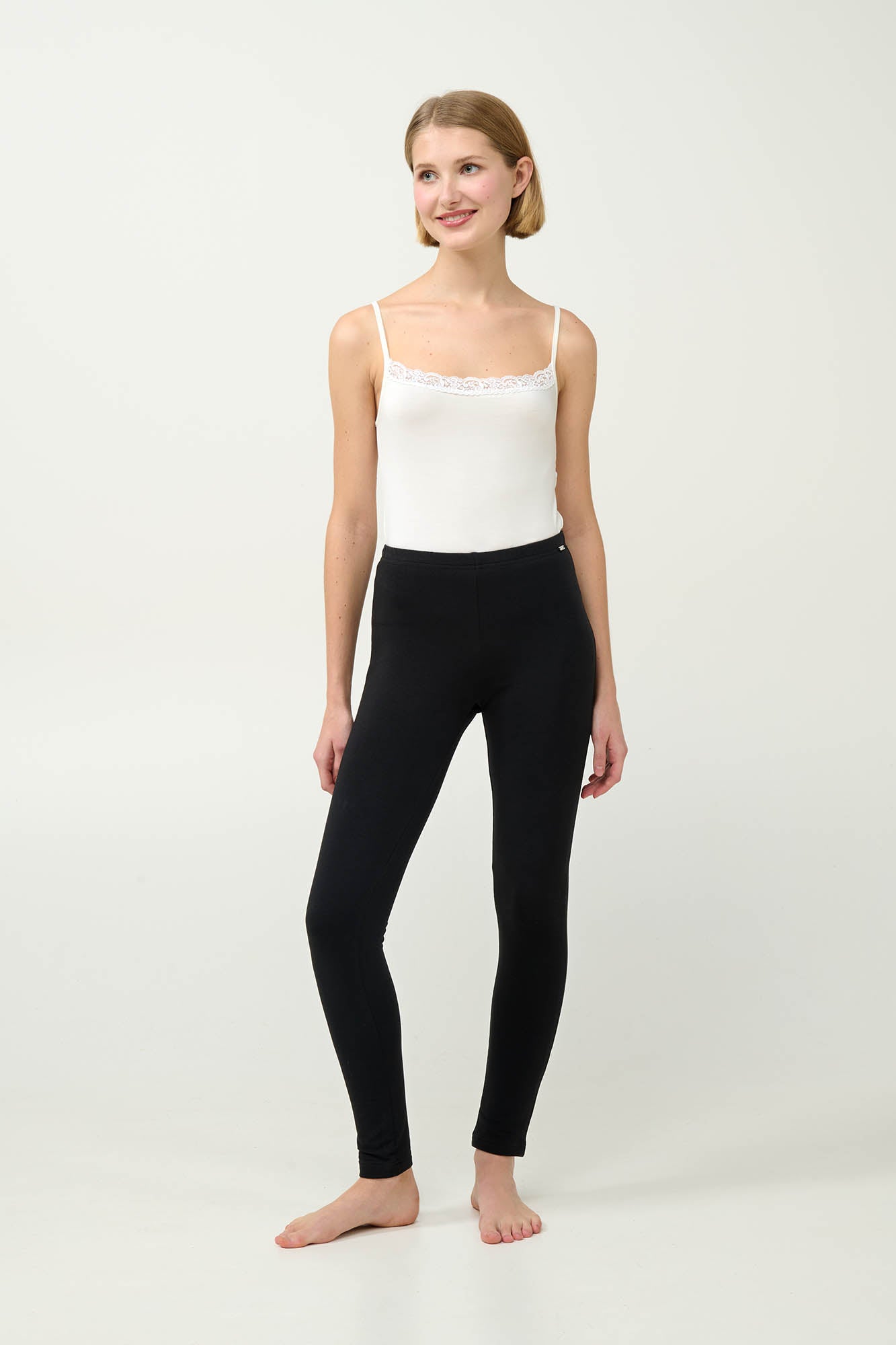 https://assets.vampfashion.com/SOFTONE_TMP_IMAGES/1_0007921440.jpg