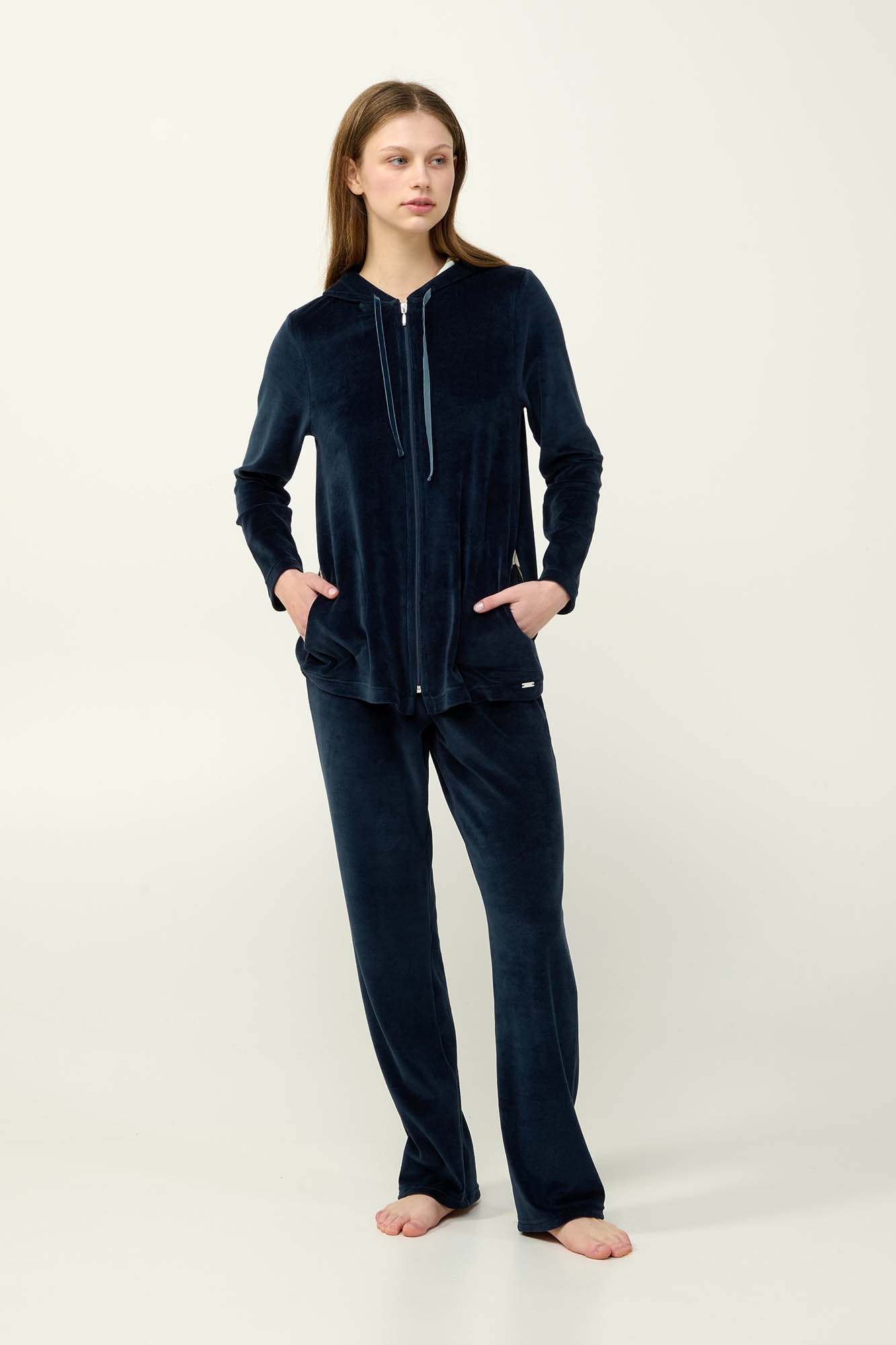 https://assets.vampfashion.com/SOFTONE_TMP_IMAGES/1_0011049023.jpg