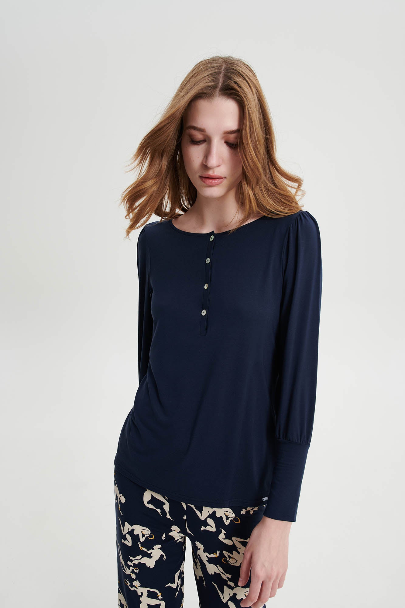 https://assets.vampfashion.com/SOFTONE_TMP_IMAGES/1_0012688410.jpg
