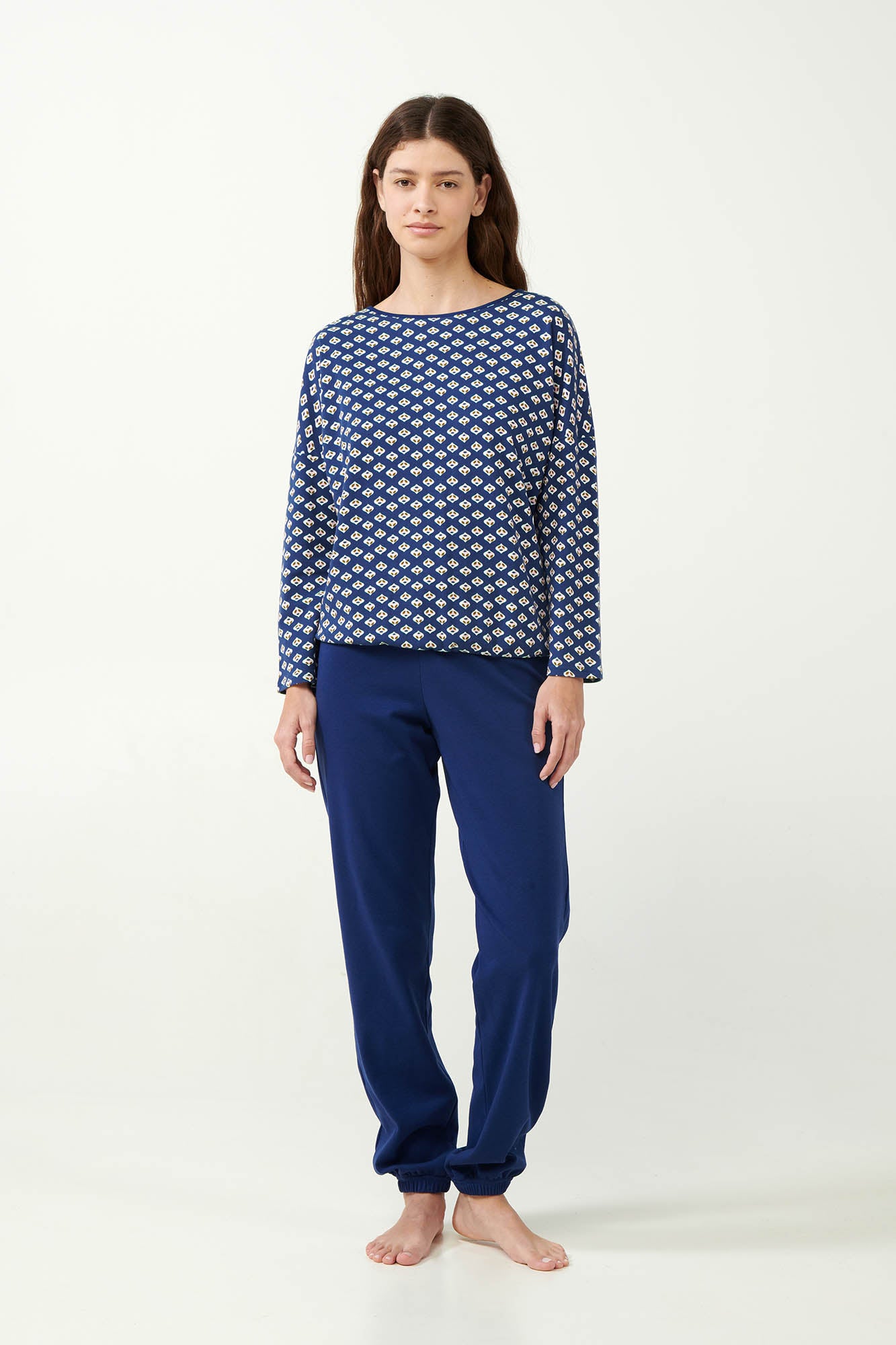 https://assets.vampfashion.com/SOFTONE_TMP_IMAGES/1_0014055691.jpg