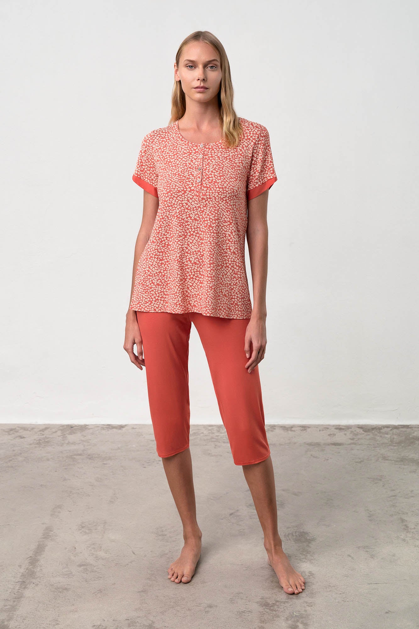 https://assets.vampfashion.com/SOFTONE_TMP_IMAGES/1_0038091574.jpg