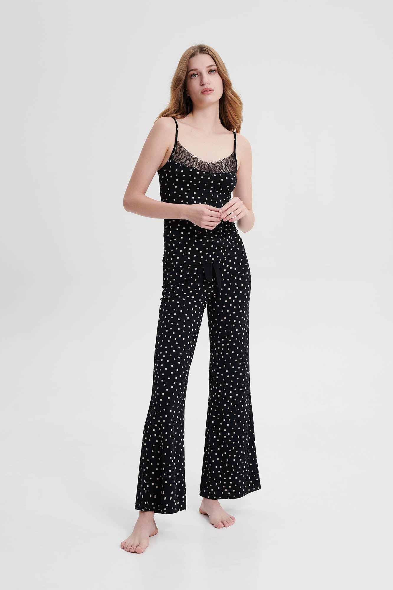 https://assets.vampfashion.com/SOFTONE_TMP_IMAGES/1_0043260084.jpg