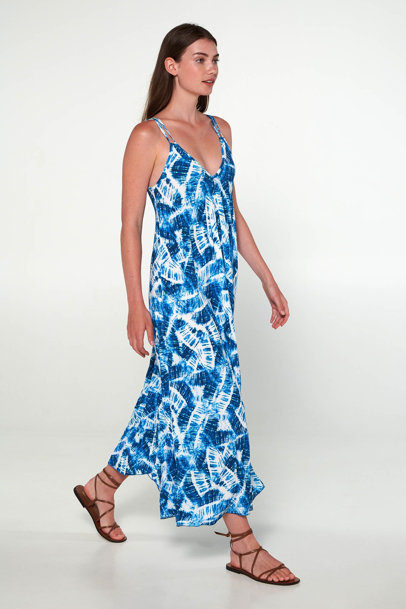 https://assets.vampfashion.com/SOFTONE_TMP_IMAGES/1_0071186632.jpg