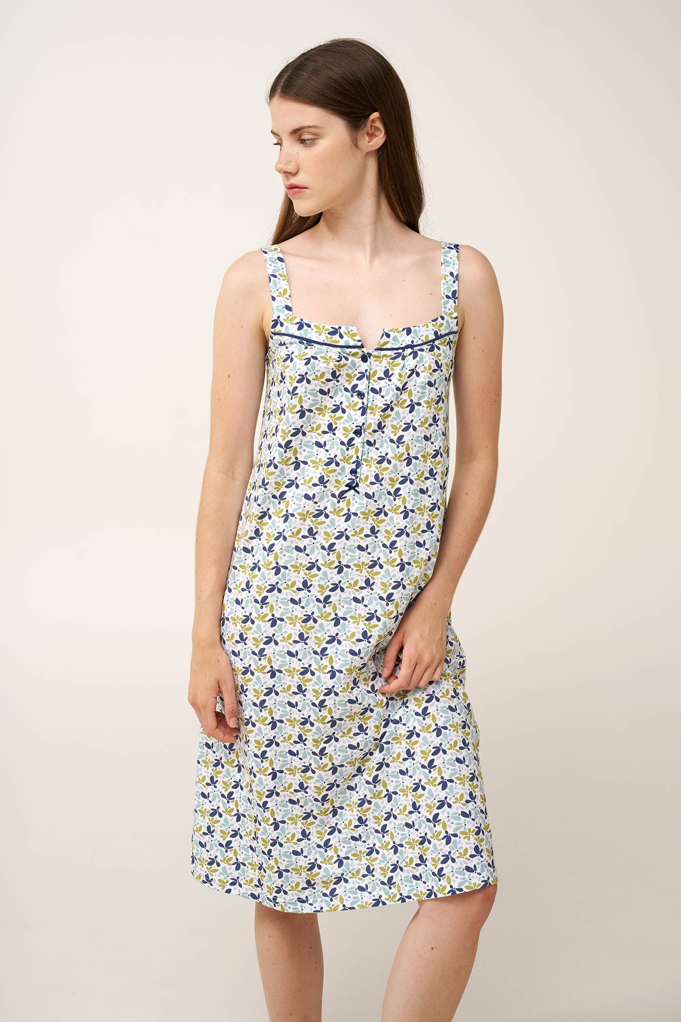 https://assets.vampfashion.com/SOFTONE_TMP_IMAGES/1_0082230855.jpg