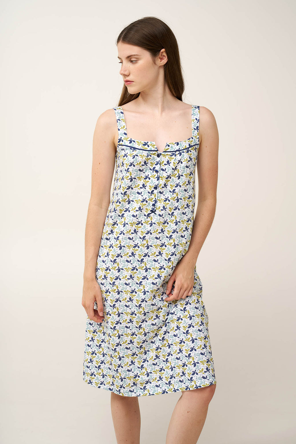 https://assets.vampfashion.com/SOFTONE_TMP_IMAGES/1_0082230855.jpg