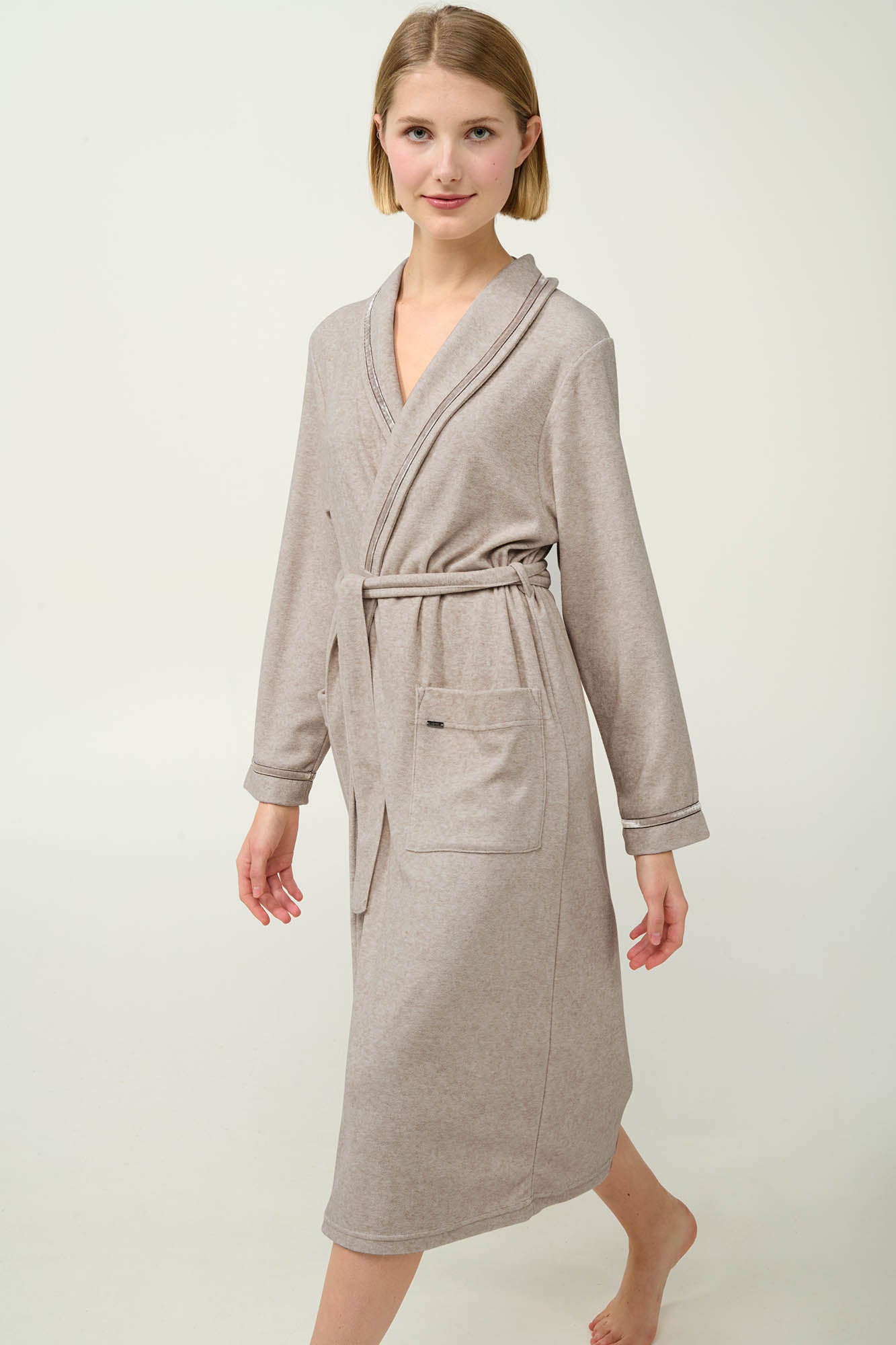 https://assets.vampfashion.com/SOFTONE_TMP_IMAGES/1_0089472279.jpg