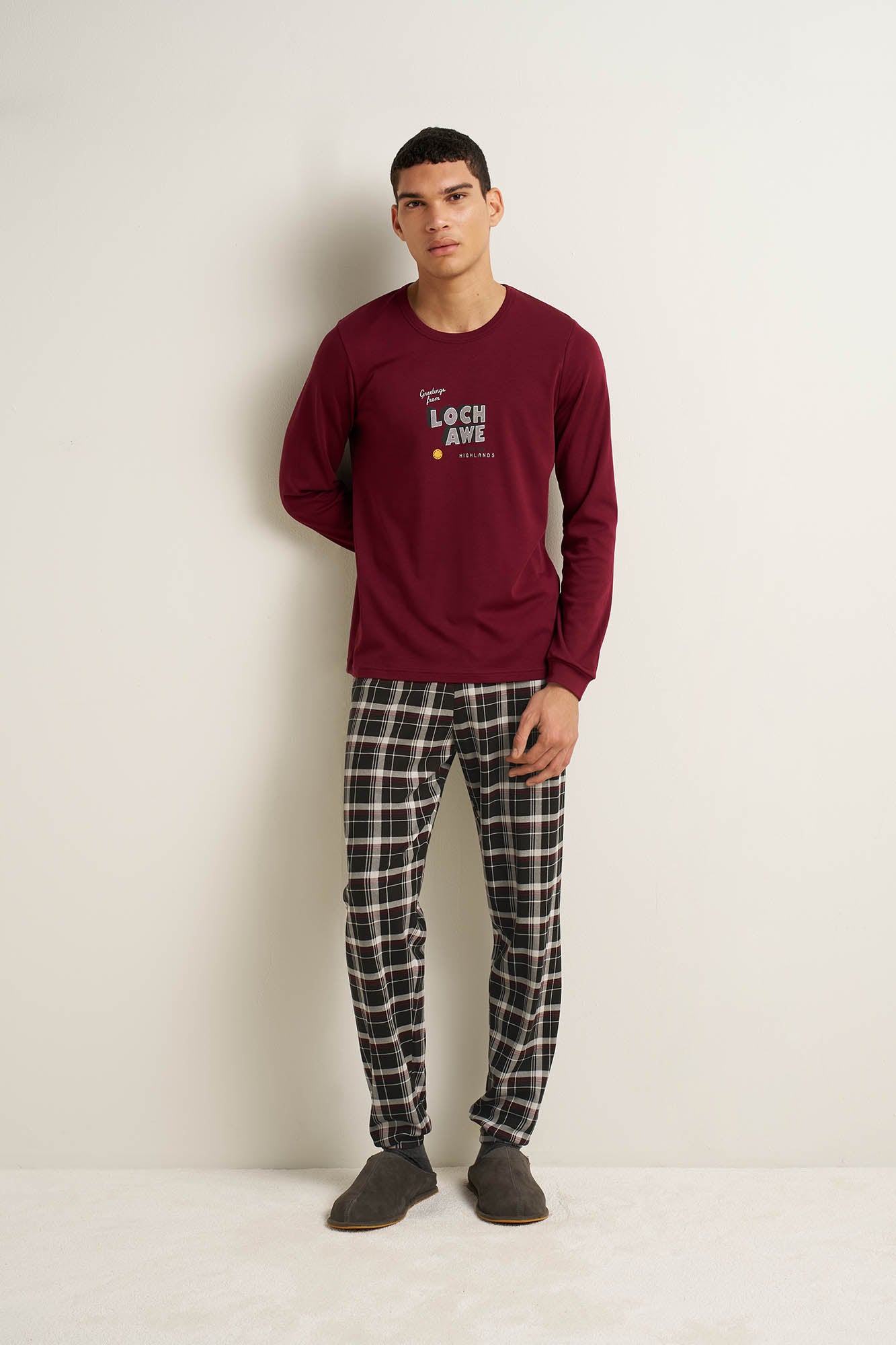 https://assets.vampfashion.com/SOFTONE_TMP_IMAGES/1_0114803857.jpg