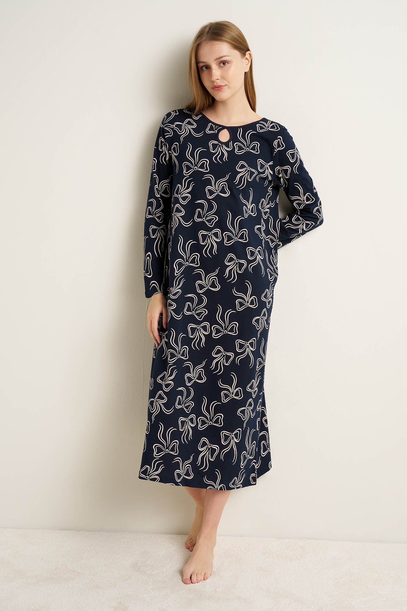 https://assets.vampfashion.com/SOFTONE_TMP_IMAGES/1_0129683142.jpg