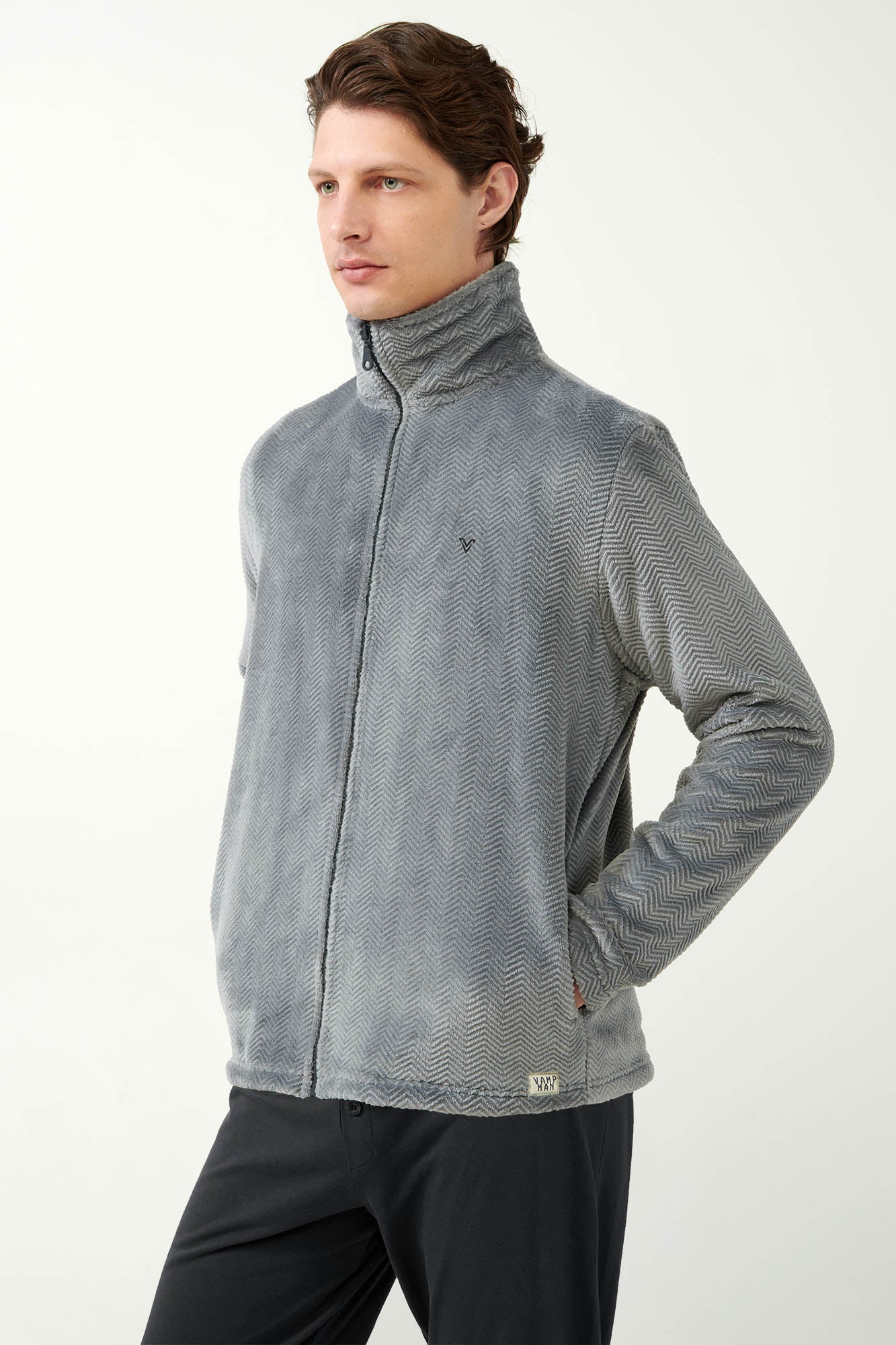 https://assets.vampfashion.com/SOFTONE_TMP_IMAGES/1_0135322345.jpg