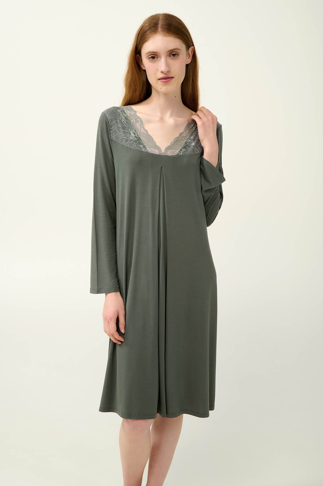 https://assets.vampfashion.com/SOFTONE_TMP_IMAGES/1_0142984403.jpg