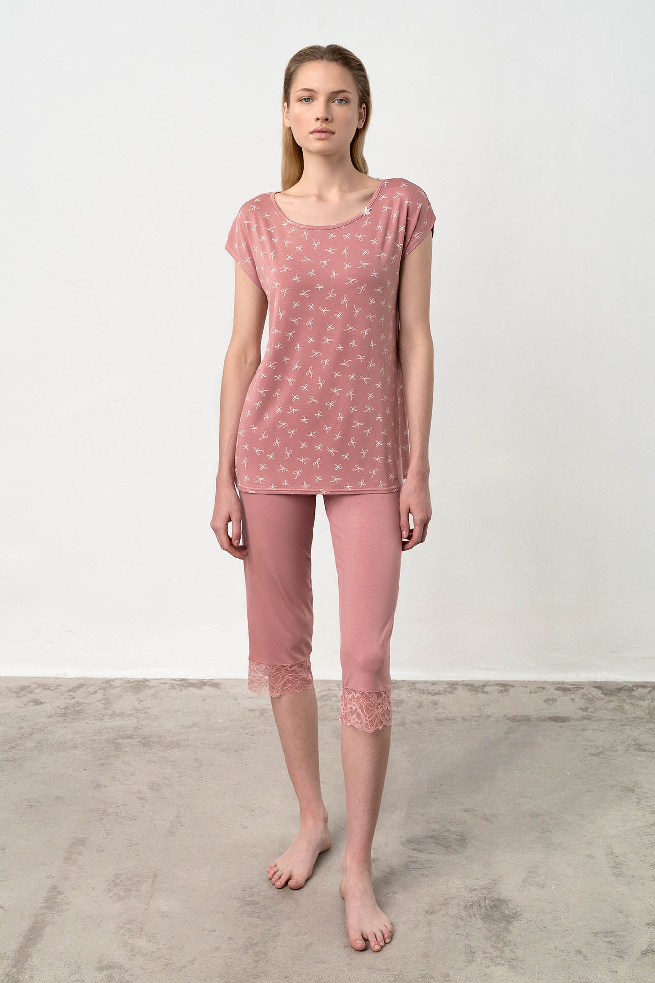 https://assets.vampfashion.com/SOFTONE_TMP_IMAGES/1_0144452877.jpg