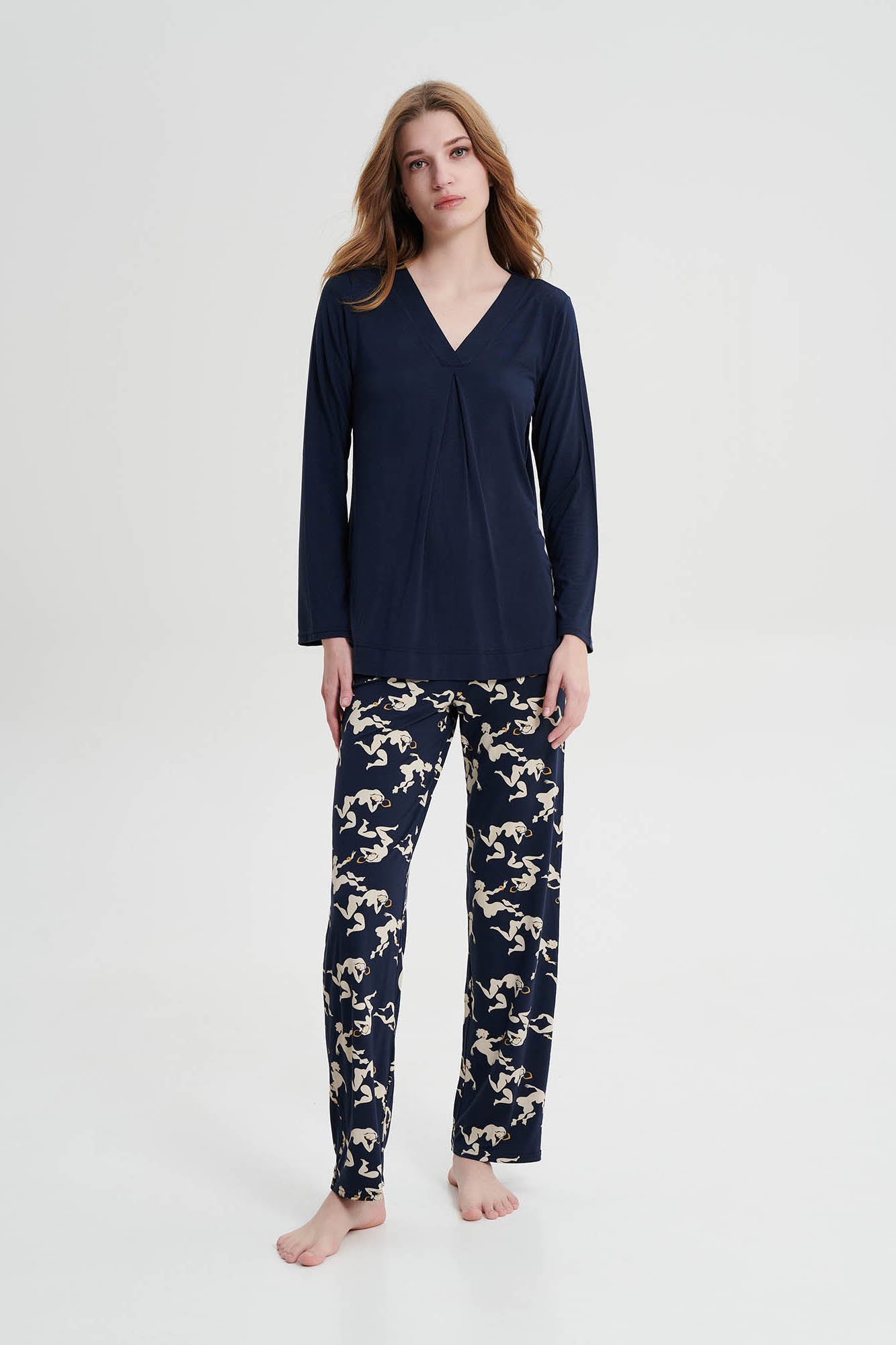 https://assets.vampfashion.com/SOFTONE_TMP_IMAGES/1_0144907782.jpg