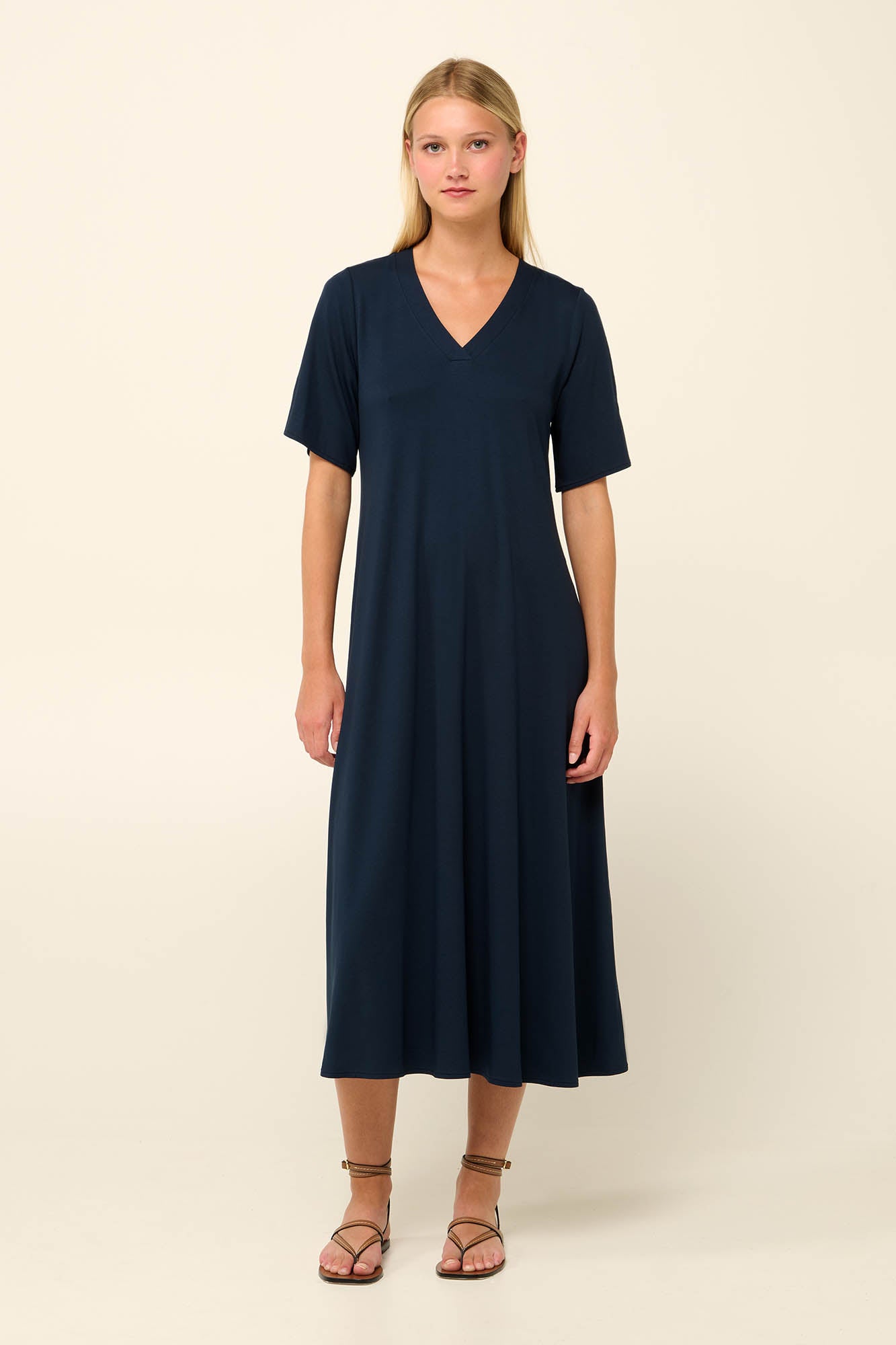 https://assets.vampfashion.com/SOFTONE_TMP_IMAGES/1_0145245526.jpg