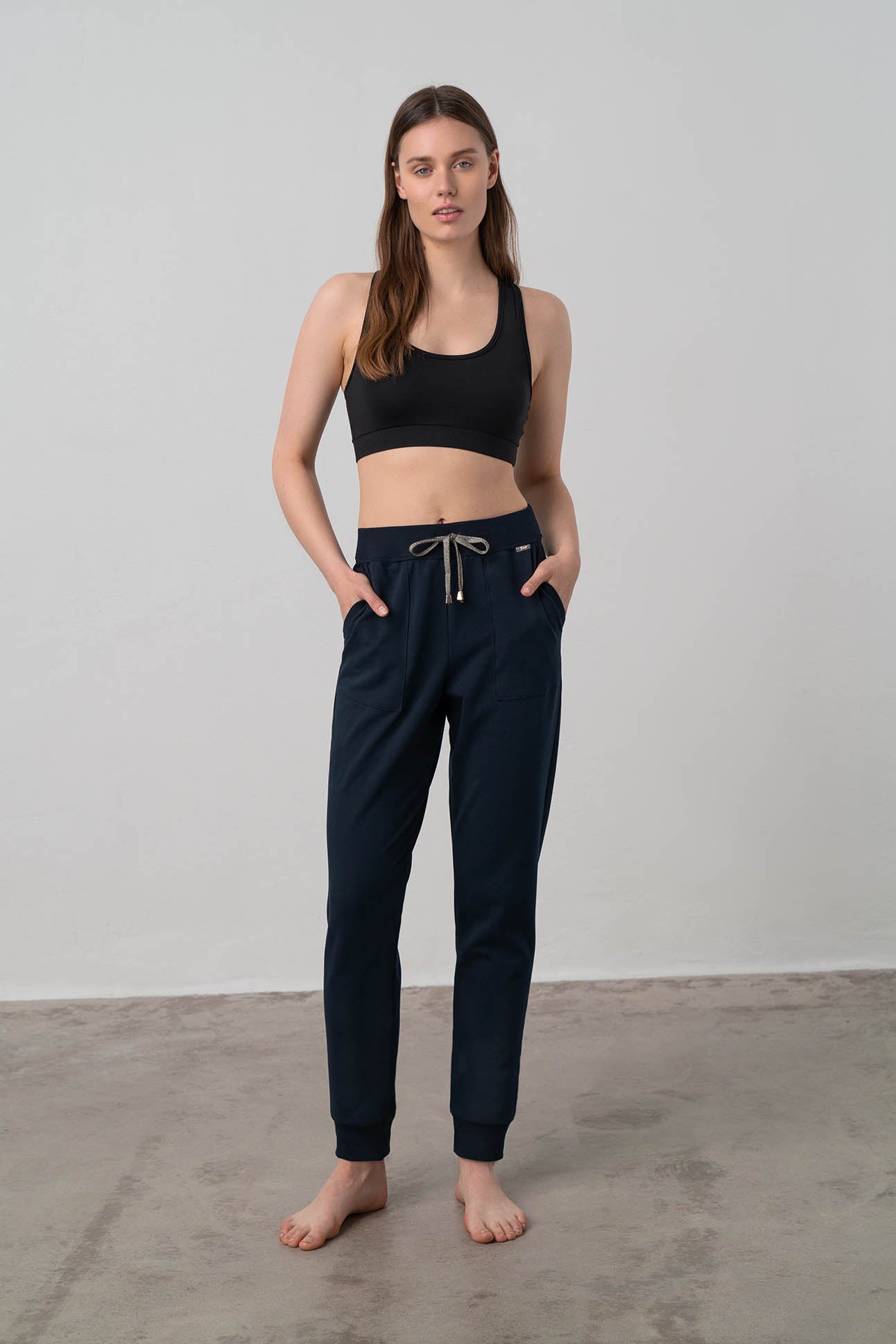 https://assets.vampfashion.com/SOFTONE_TMP_IMAGES/1_0162387918.jpg