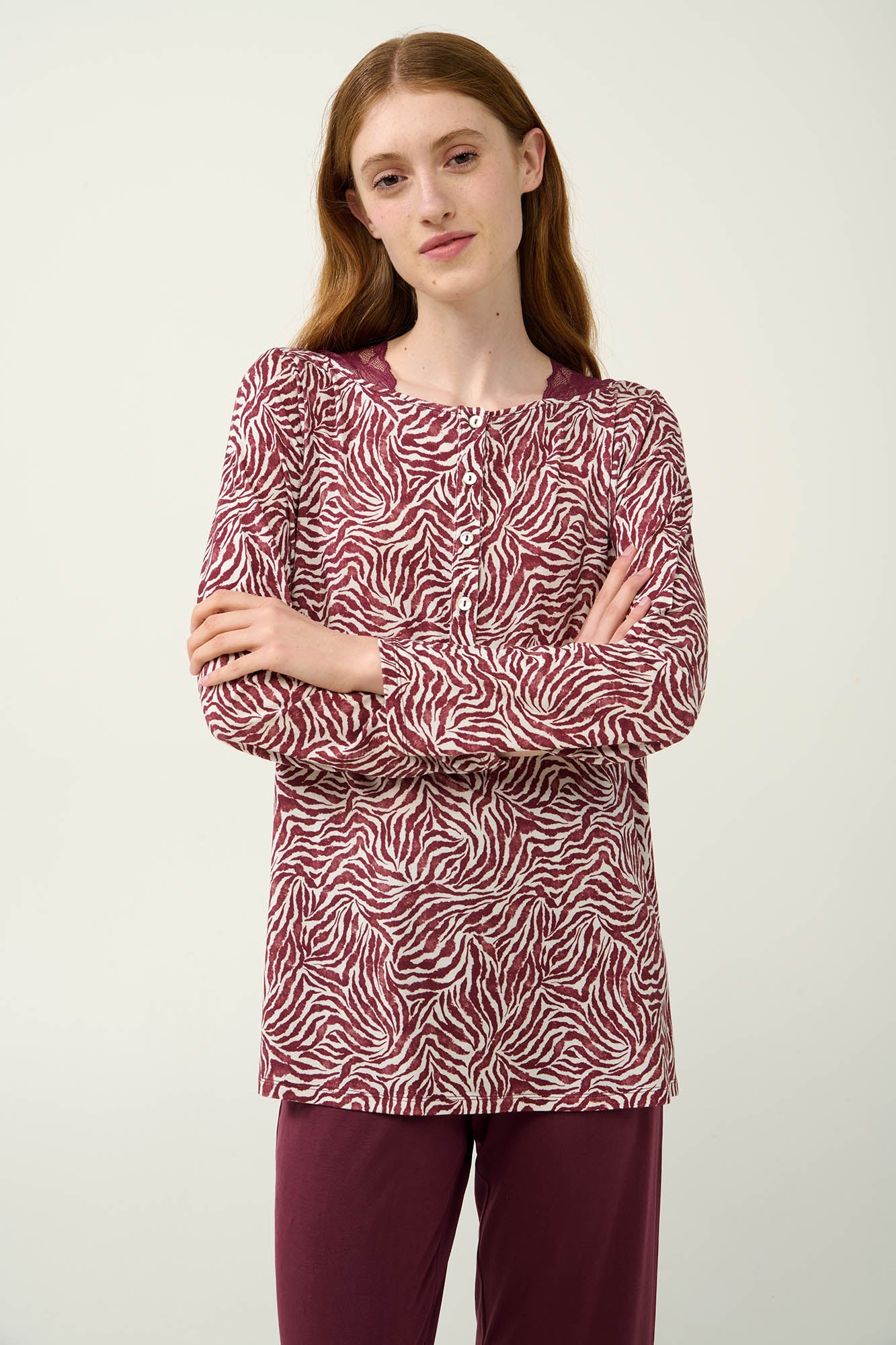 https://assets.vampfashion.com/SOFTONE_TMP_IMAGES/1_0173389007.jpg