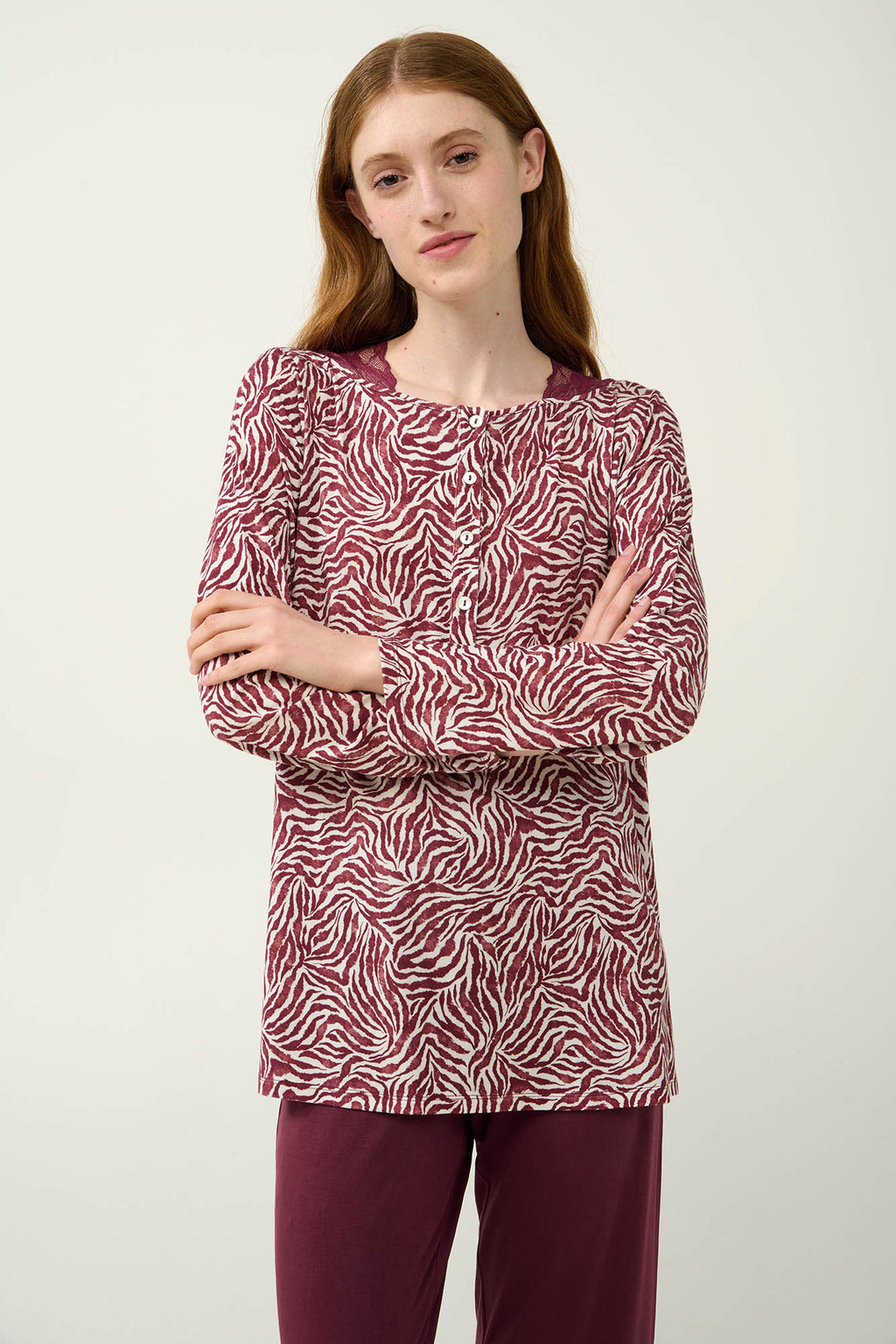 https://assets.vampfashion.com/SOFTONE_TMP_IMAGES/1_0173389007.jpg