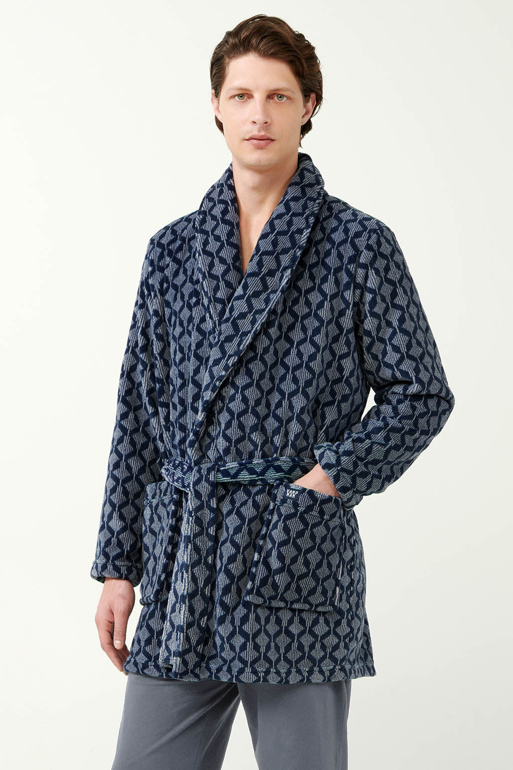 https://assets.vampfashion.com/SOFTONE_TMP_IMAGES/1_0182568684.jpg