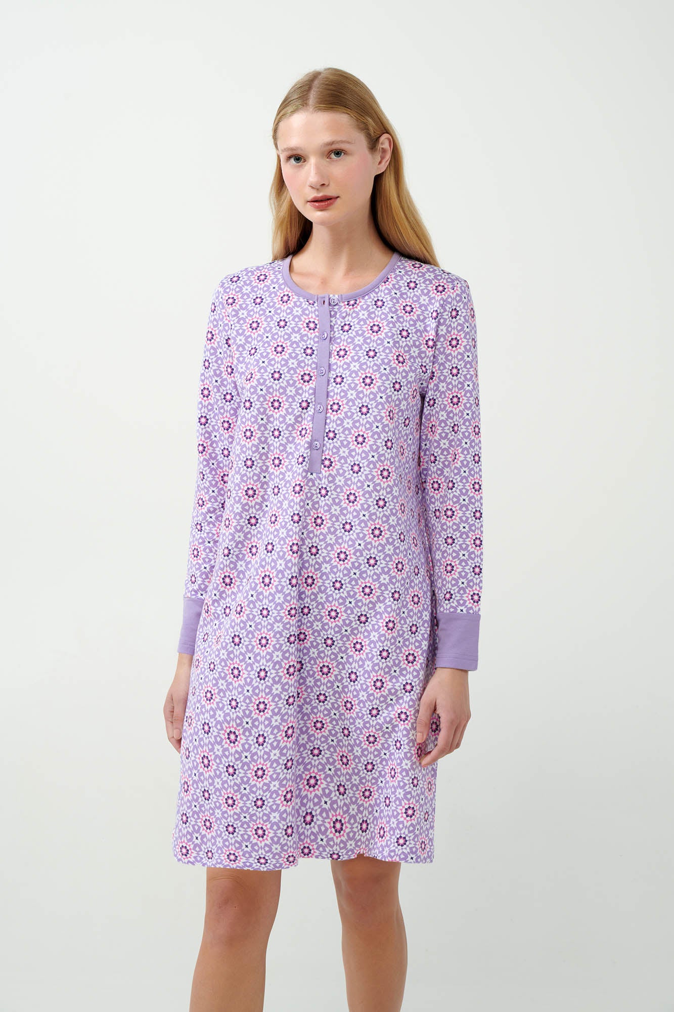 https://assets.vampfashion.com/SOFTONE_TMP_IMAGES/1_0183435152.jpg