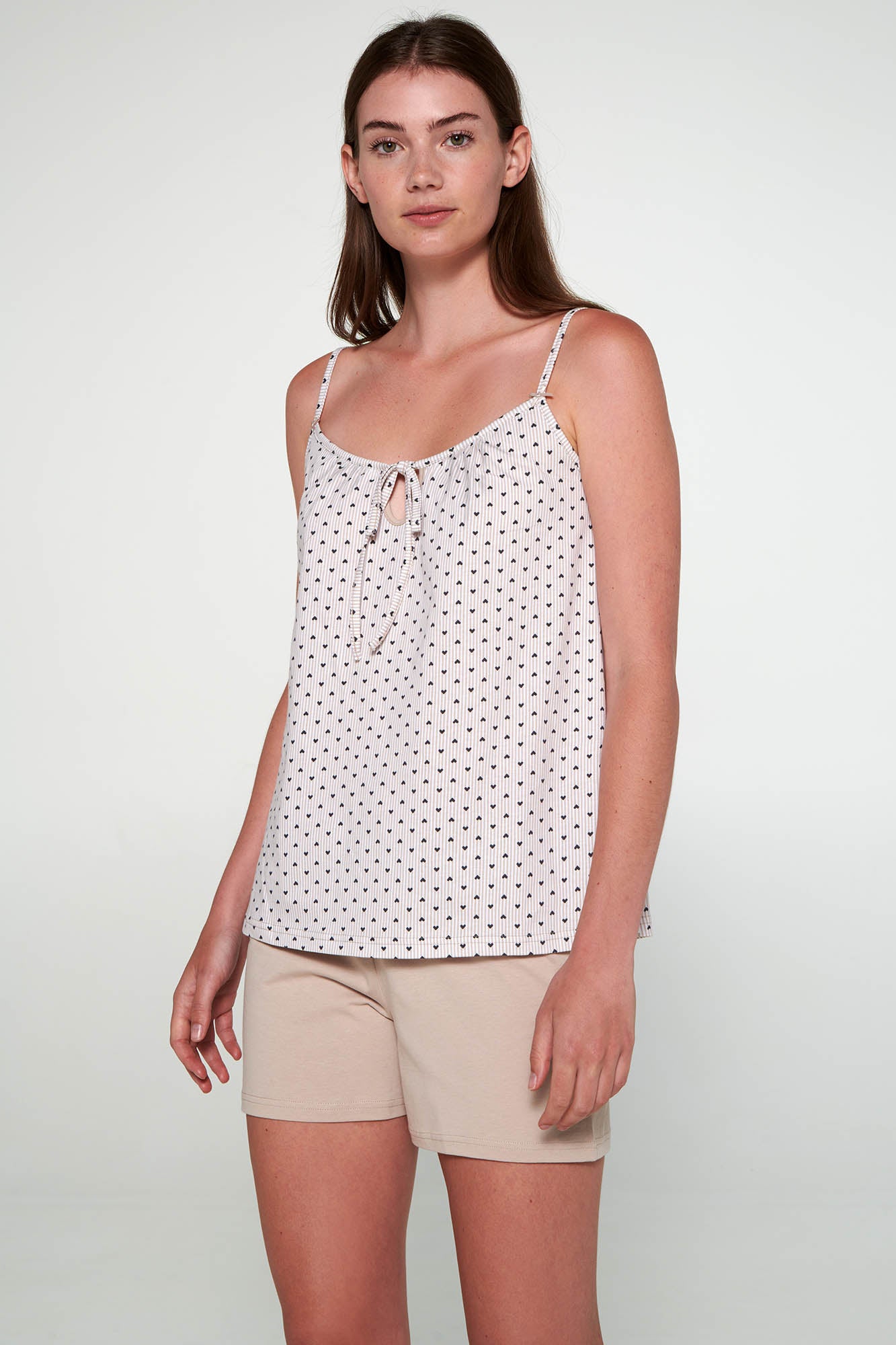 https://assets.vampfashion.com/SOFTONE_TMP_IMAGES/1_0190274298.jpg