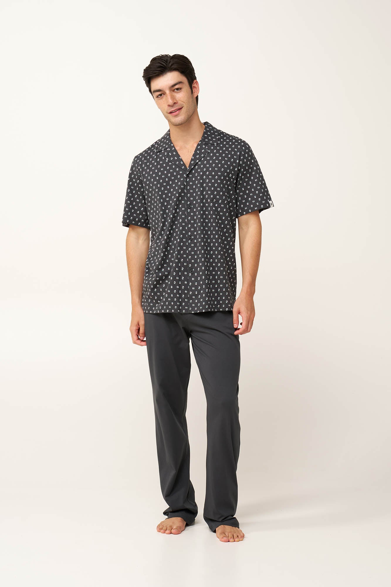 https://assets.vampfashion.com/SOFTONE_TMP_IMAGES/1_0221923855.jpg