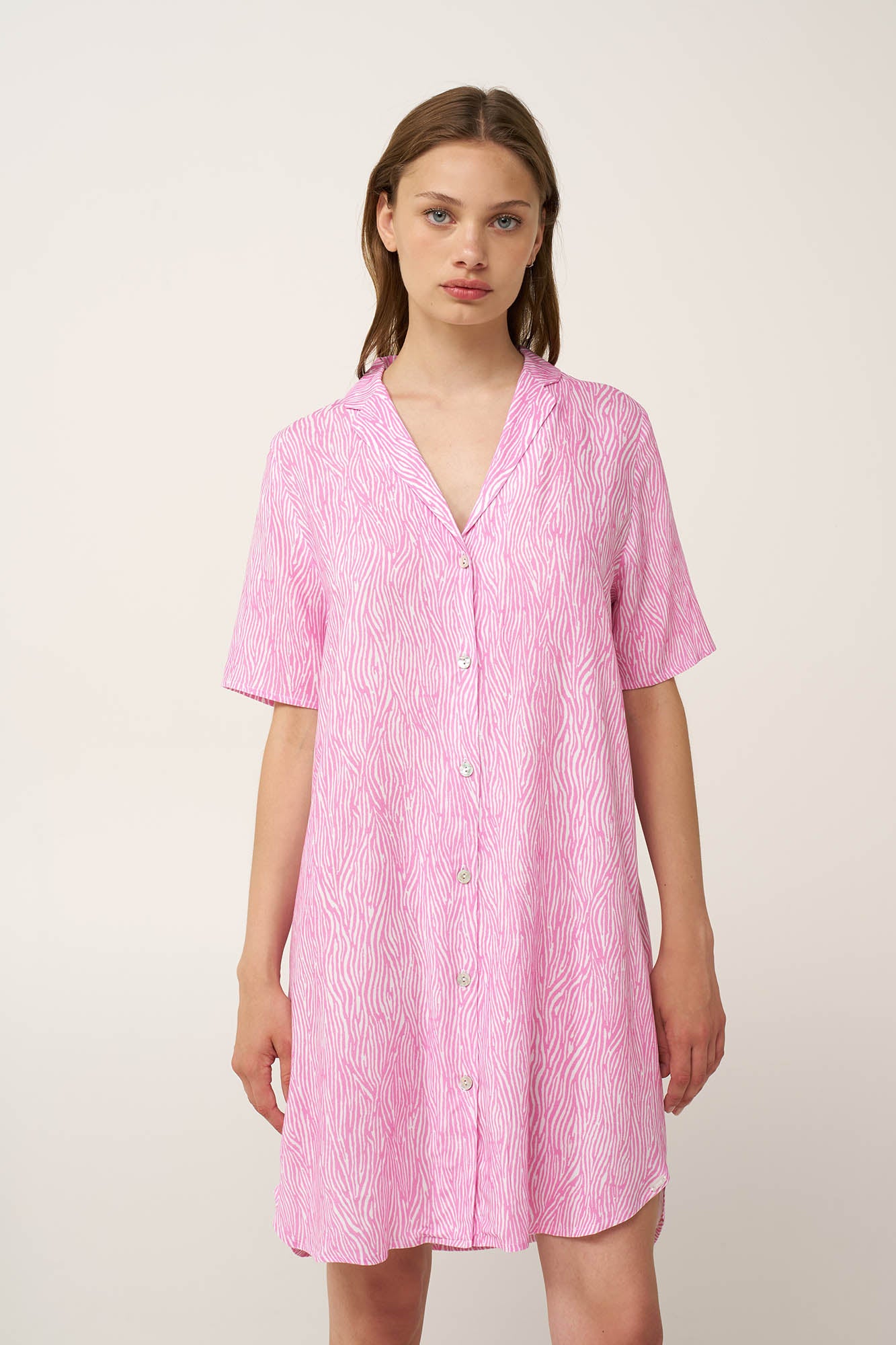 https://assets.vampfashion.com/SOFTONE_TMP_IMAGES/1_0236813103.jpg