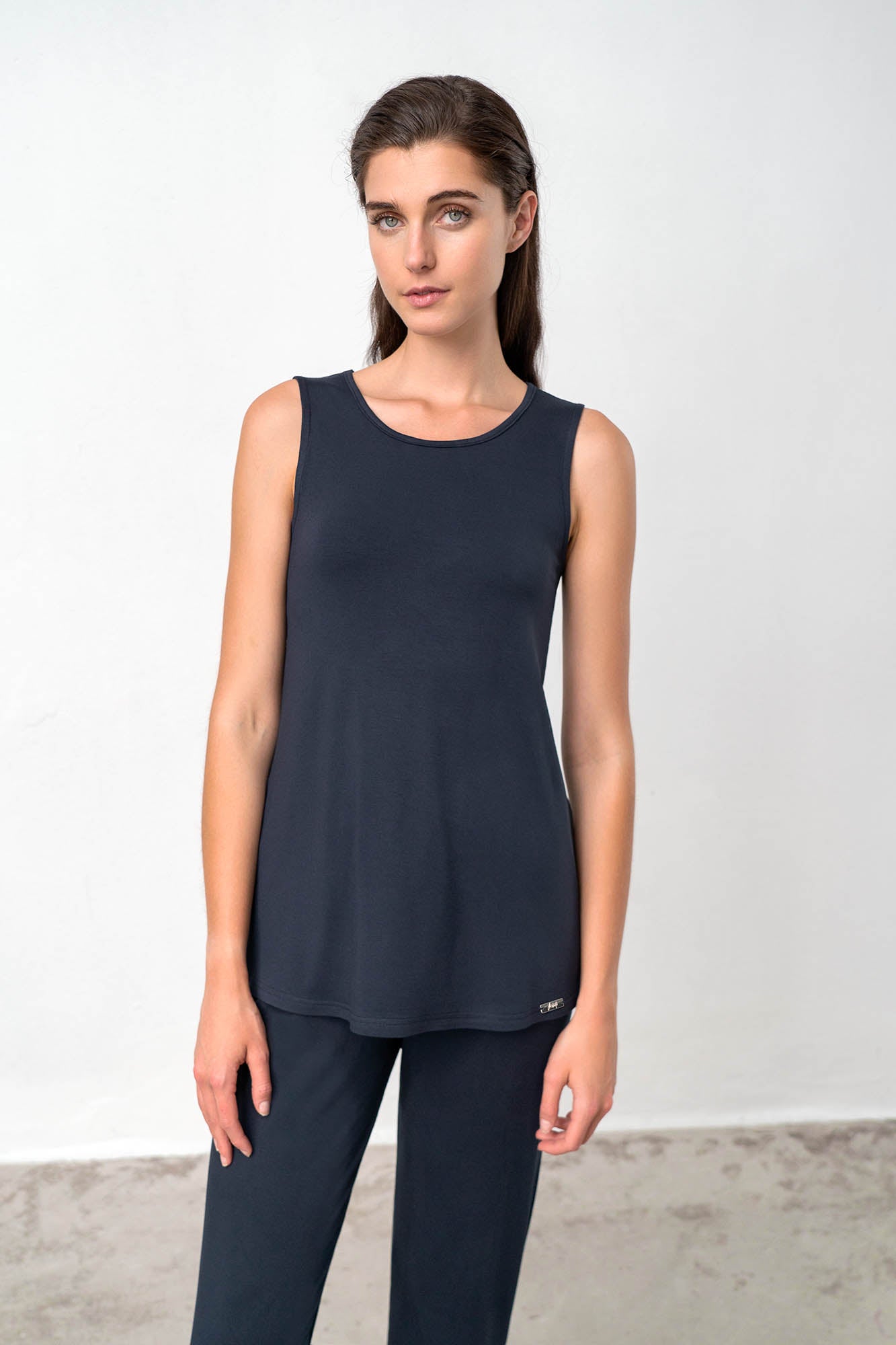 https://assets.vampfashion.com/SOFTONE_TMP_IMAGES/1_0242035290.jpg
