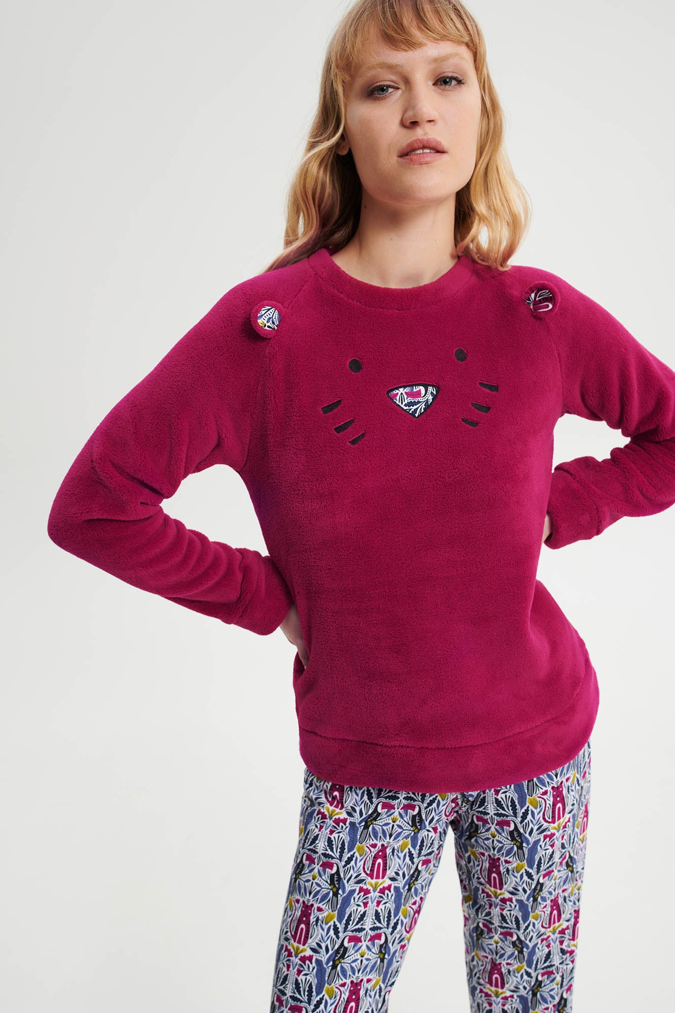https://assets.vampfashion.com/SOFTONE_TMP_IMAGES/1_0244880677.jpg
