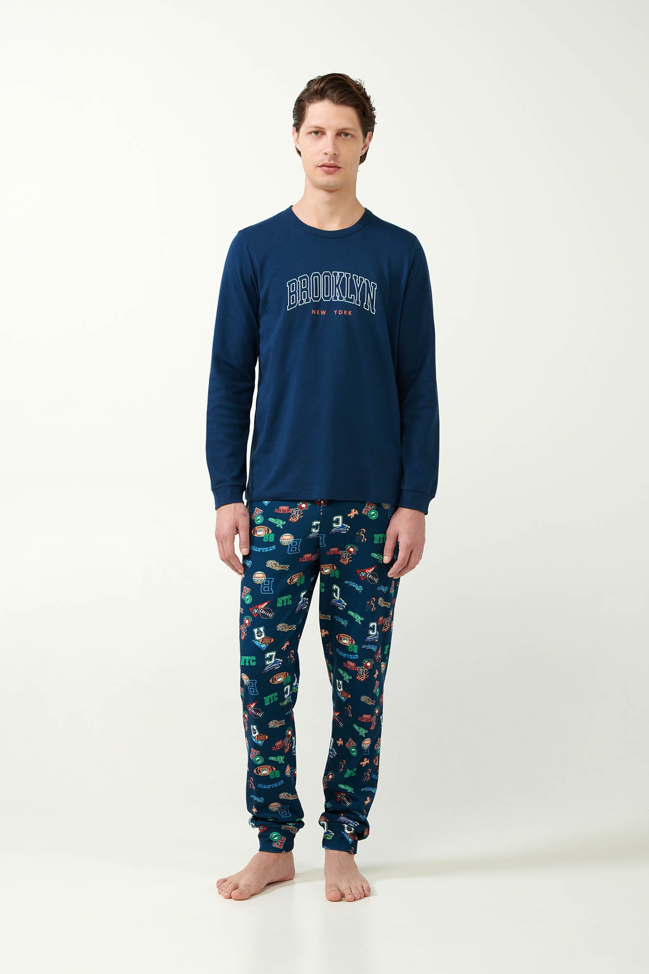 https://assets.vampfashion.com/SOFTONE_TMP_IMAGES/1_0245094540.jpg