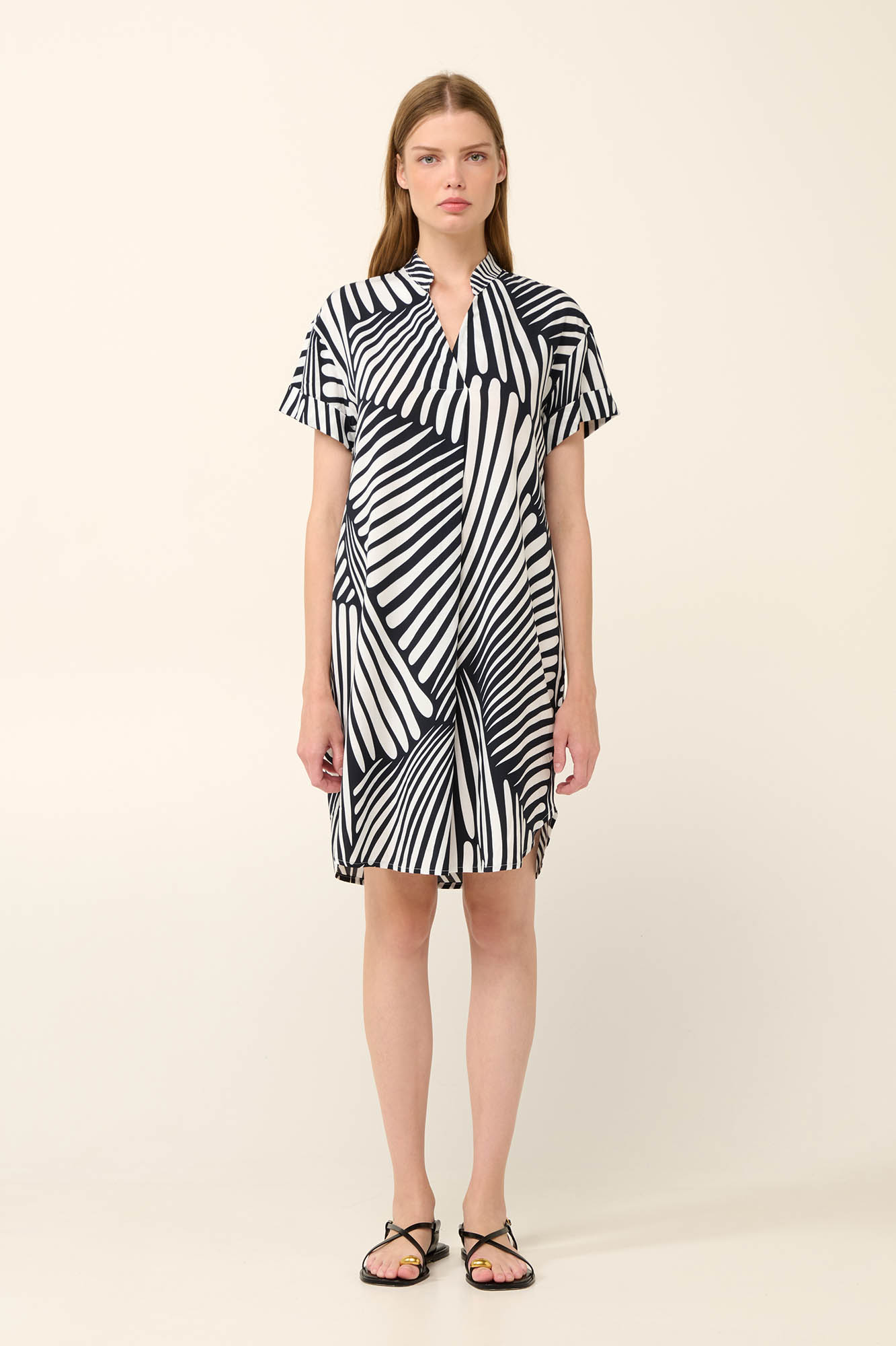 https://assets.vampfashion.com/SOFTONE_TMP_IMAGES/1_0246713922.jpg