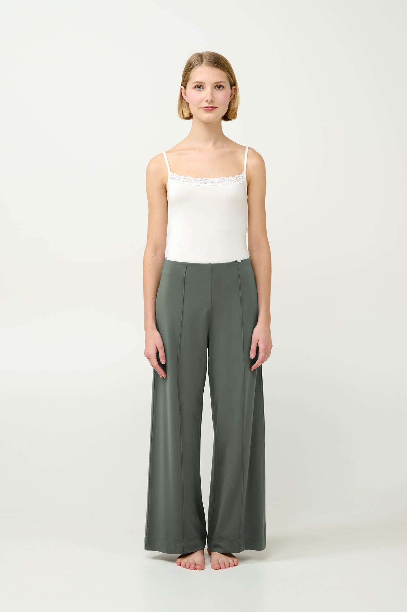 https://assets.vampfashion.com/SOFTONE_TMP_IMAGES/1_0255704955.jpg