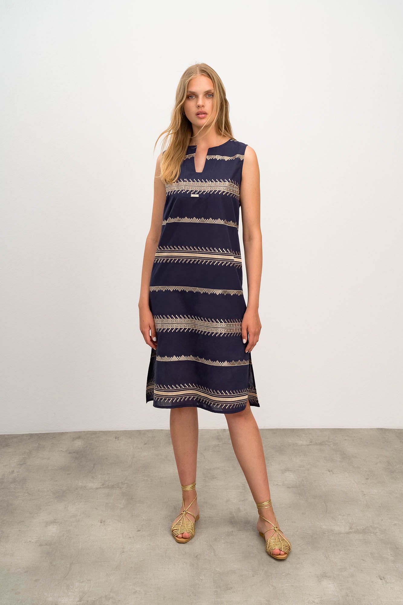 https://assets.vampfashion.com/SOFTONE_TMP_IMAGES/1_0280814029.jpg