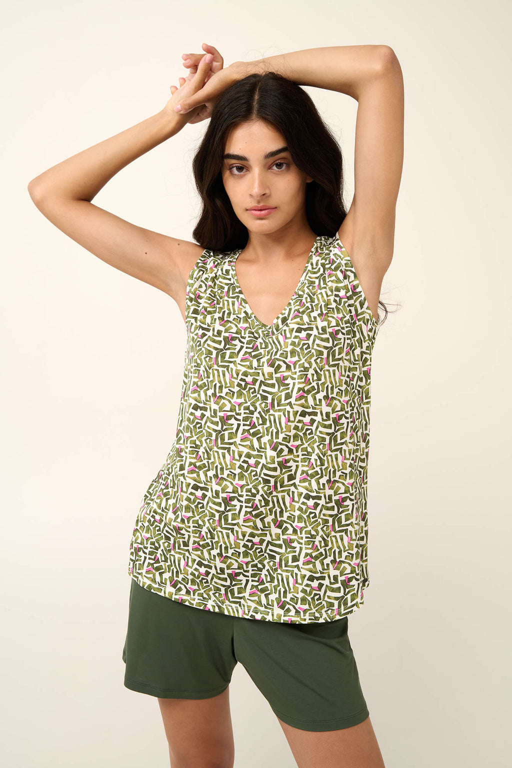 https://assets.vampfashion.com/SOFTONE_TMP_IMAGES/1_0342695670.jpg