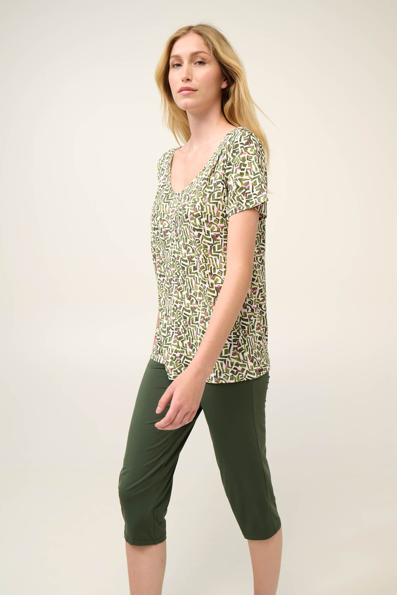 https://assets.vampfashion.com/SOFTONE_TMP_IMAGES/1_0358098200.jpg