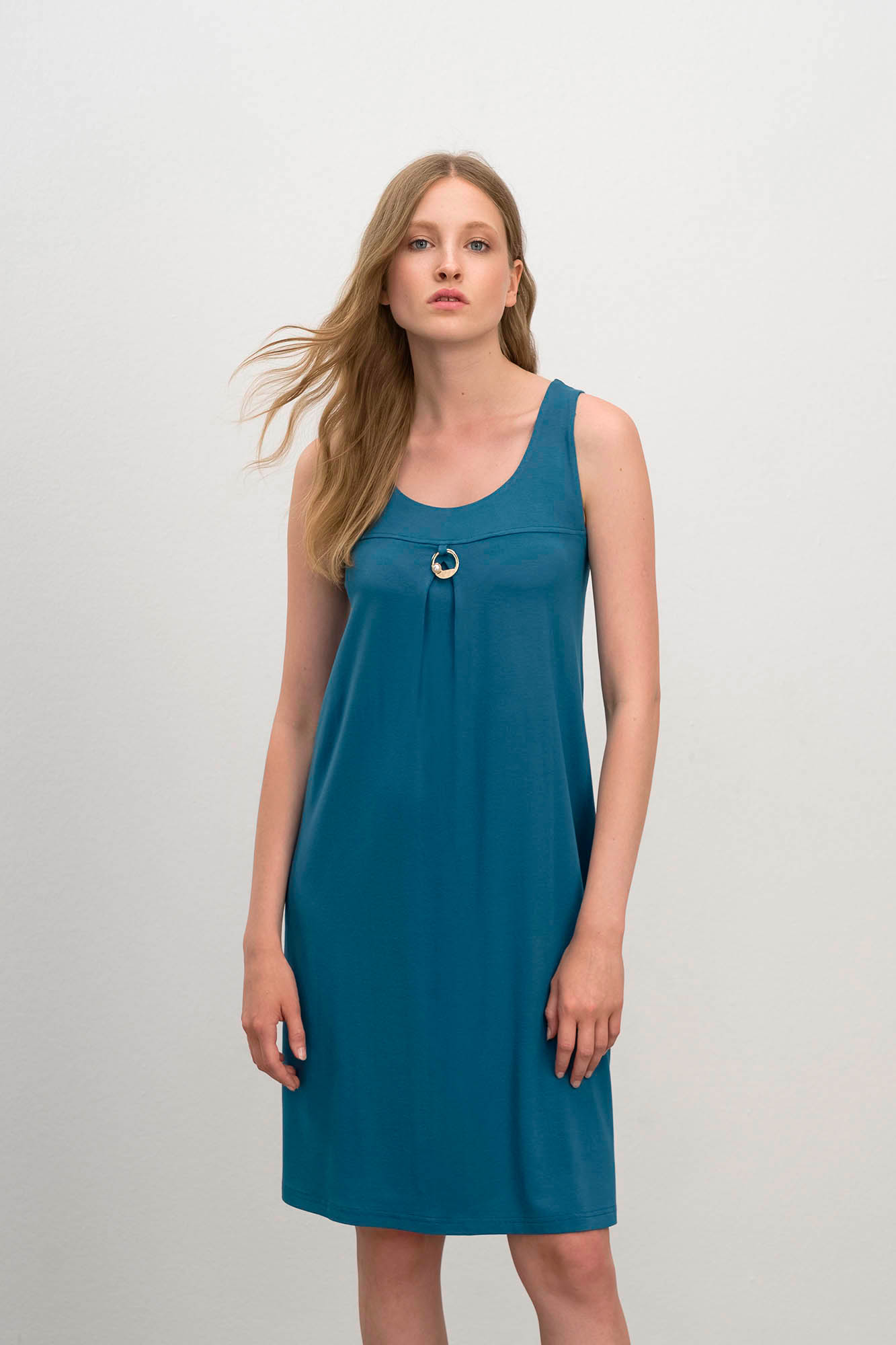 Vamp - Μονόχρωμο Αμάνικο Φόρεμα