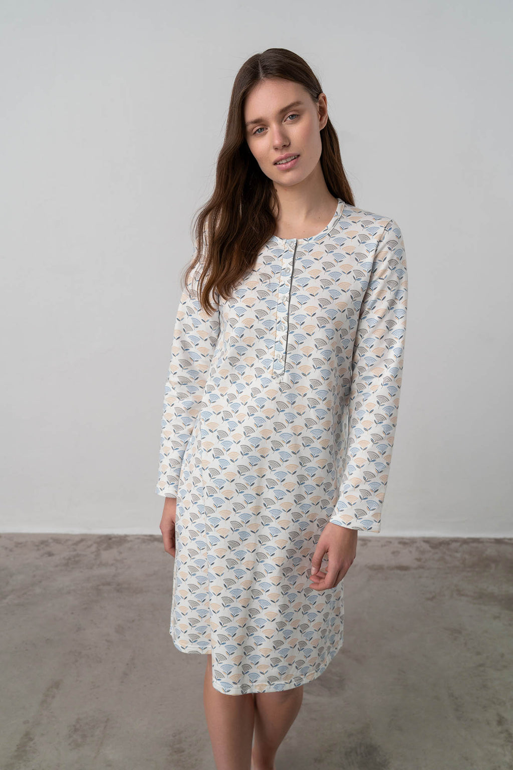 https://assets.vampfashion.com/SOFTONE_TMP_IMAGES/1_0362319169.jpg