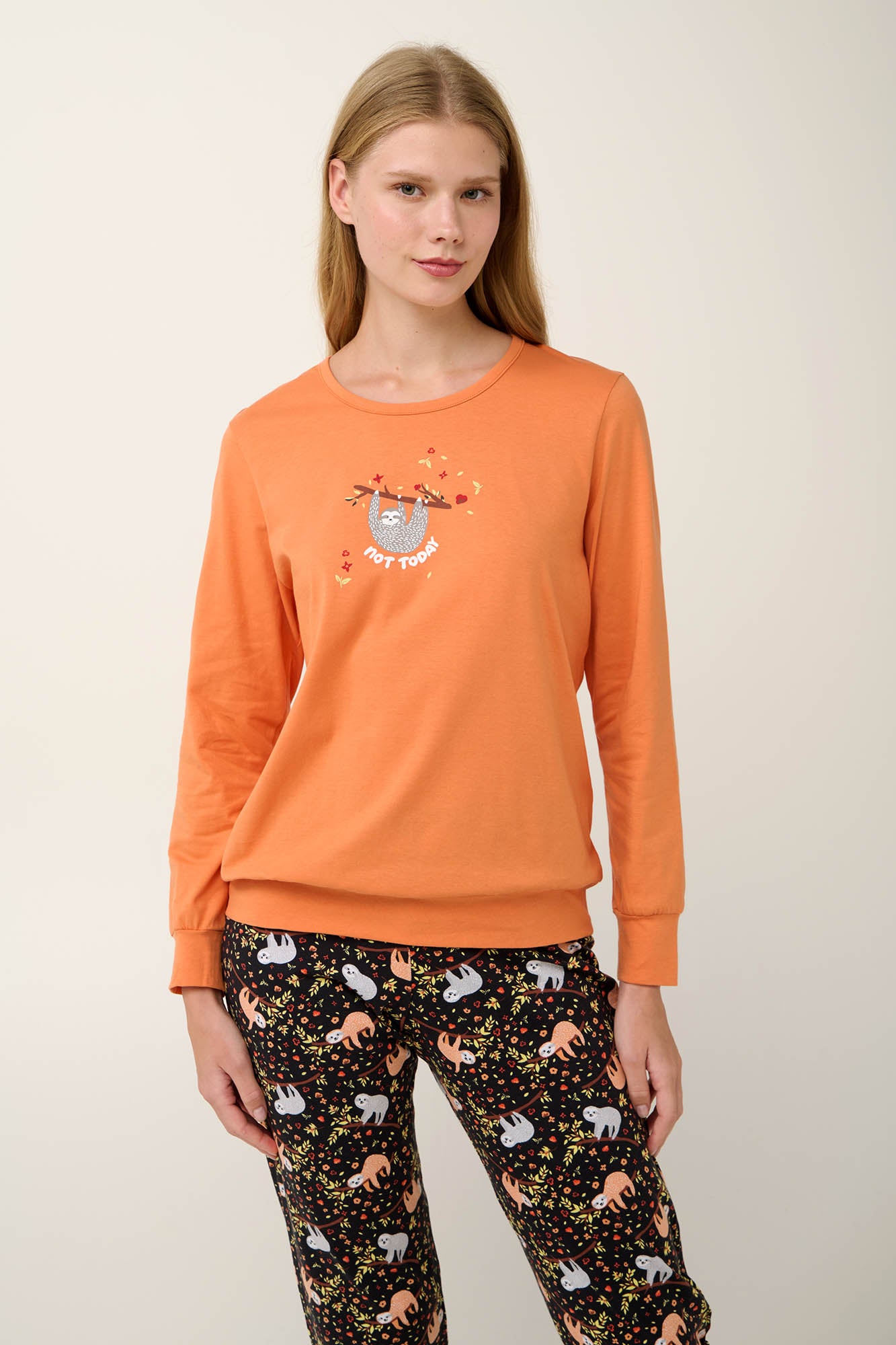 https://assets.vampfashion.com/SOFTONE_TMP_IMAGES/1_0364334523.jpg