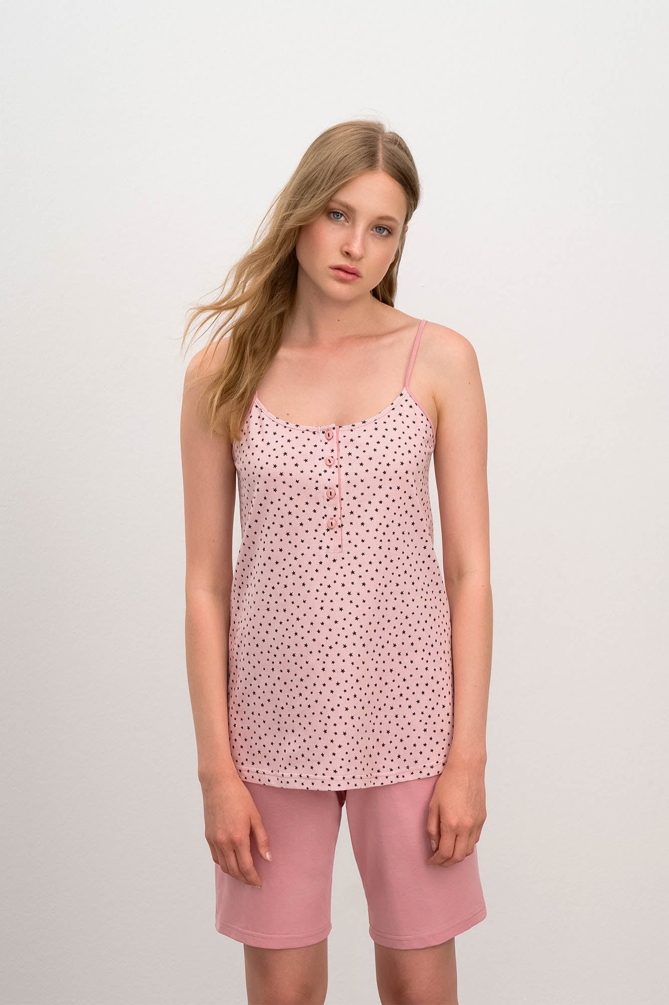 https://assets.vampfashion.com/SOFTONE_TMP_IMAGES/1_0368134506.jpg