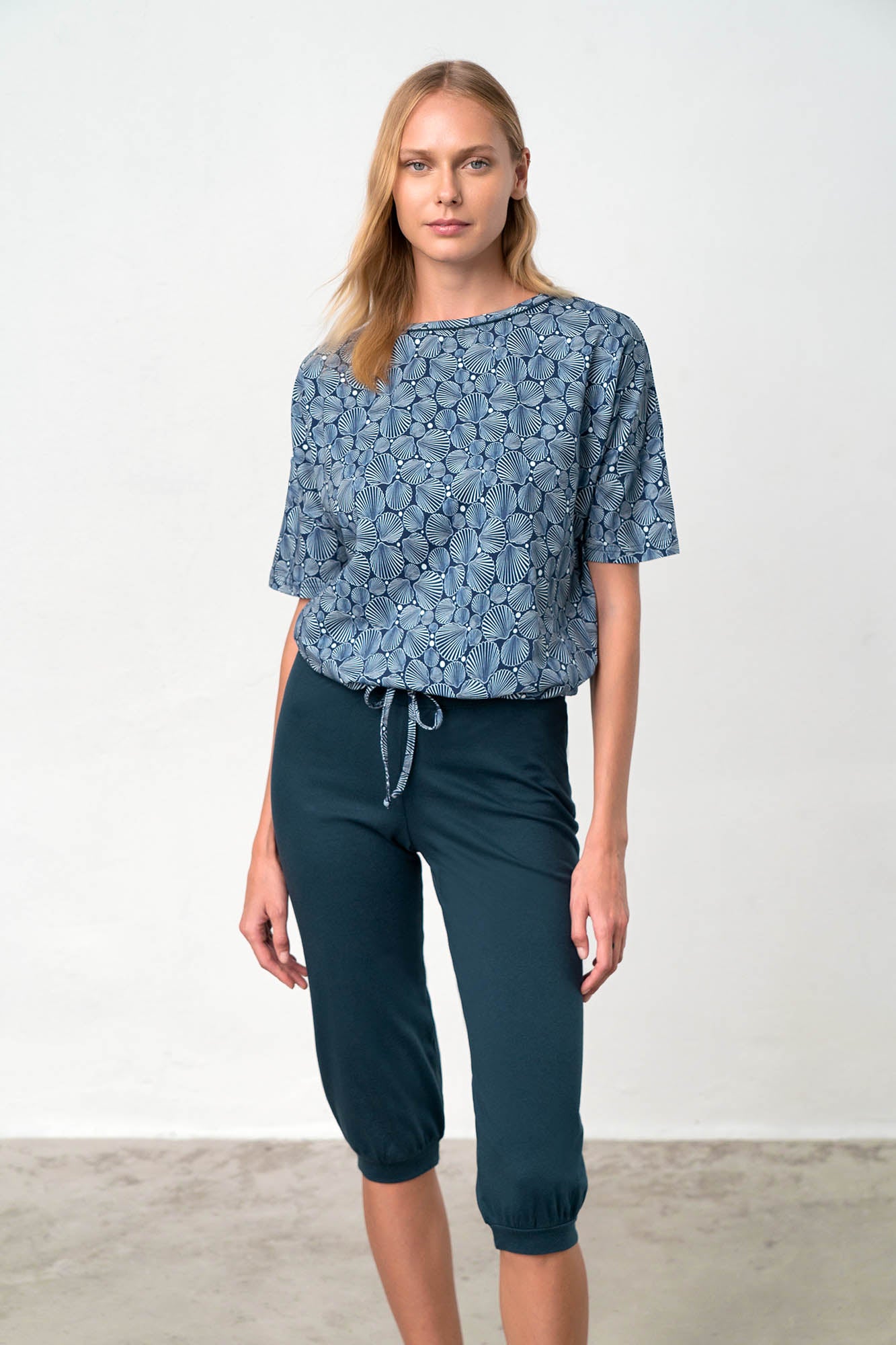 https://assets.vampfashion.com/SOFTONE_TMP_IMAGES/1_0374229763.jpg