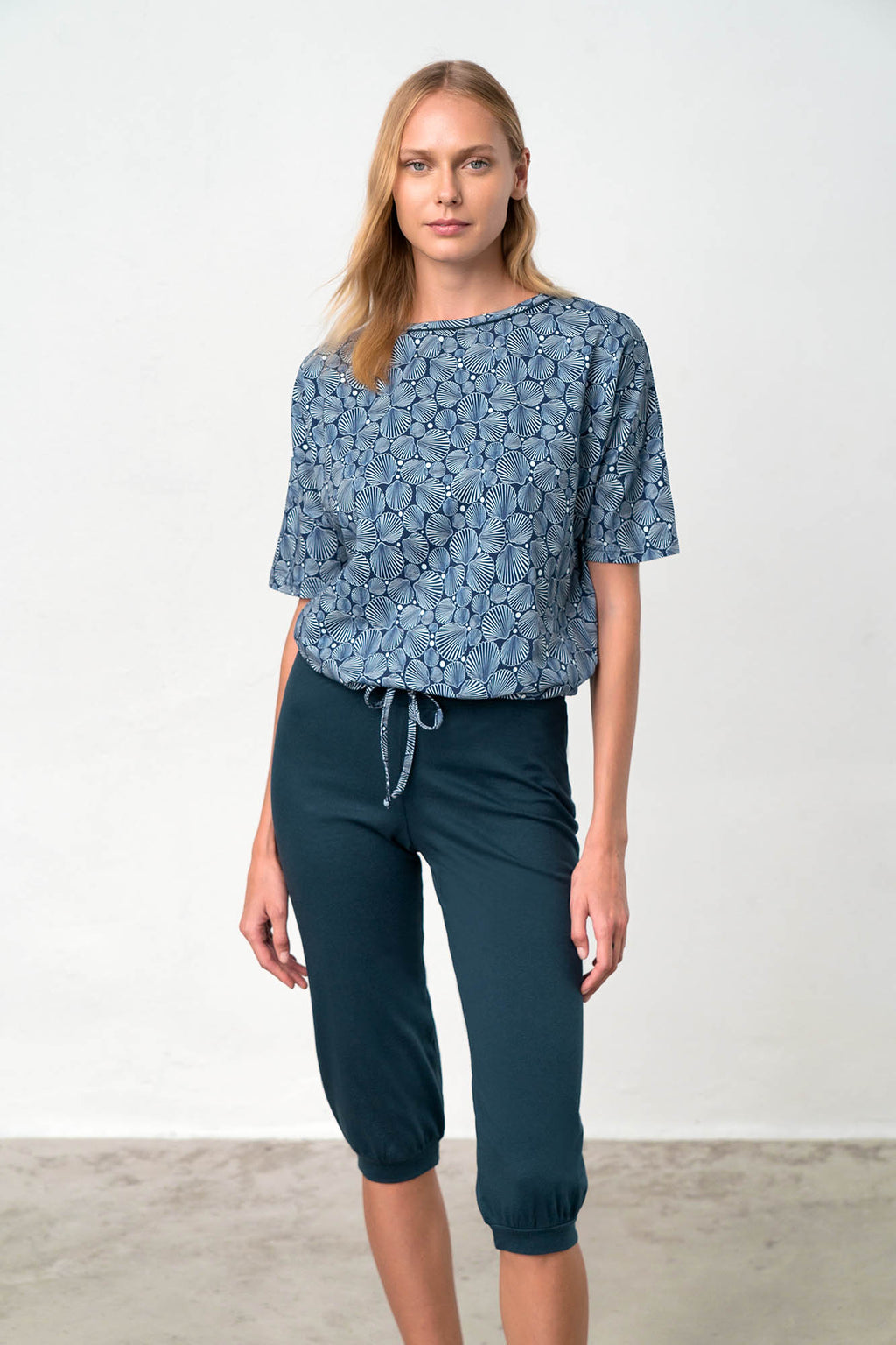 https://assets.vampfashion.com/SOFTONE_TMP_IMAGES/1_0374229763.jpg