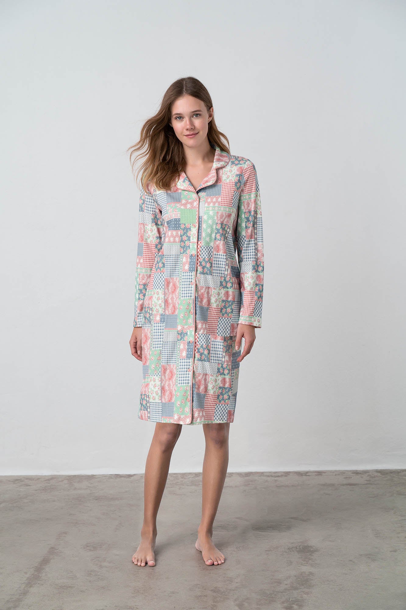 https://assets.vampfashion.com/SOFTONE_TMP_IMAGES/1_0375653555.jpg