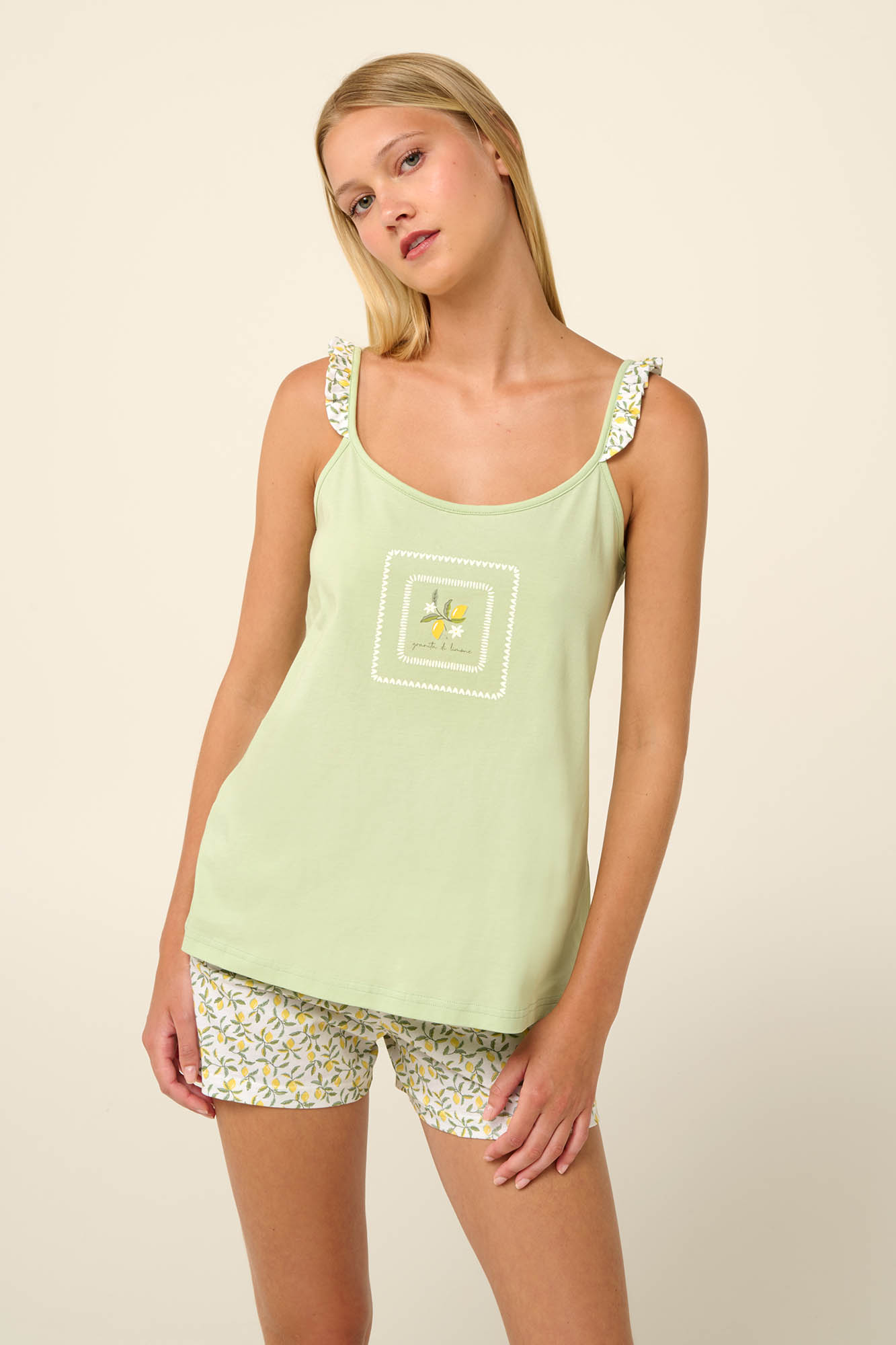 https://assets.vampfashion.com/SOFTONE_TMP_IMAGES/1_0377411287.jpg