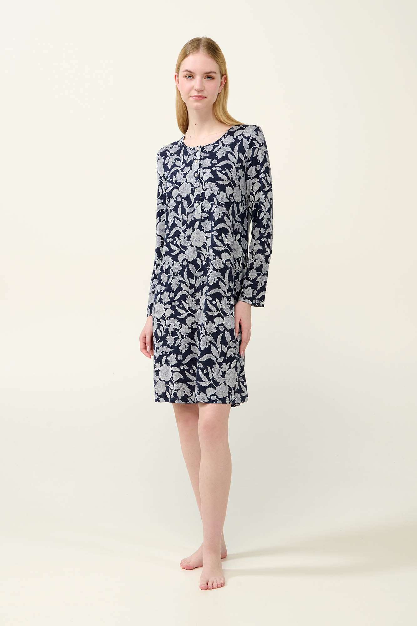 https://assets.vampfashion.com/SOFTONE_TMP_IMAGES/1_0388476779.jpg