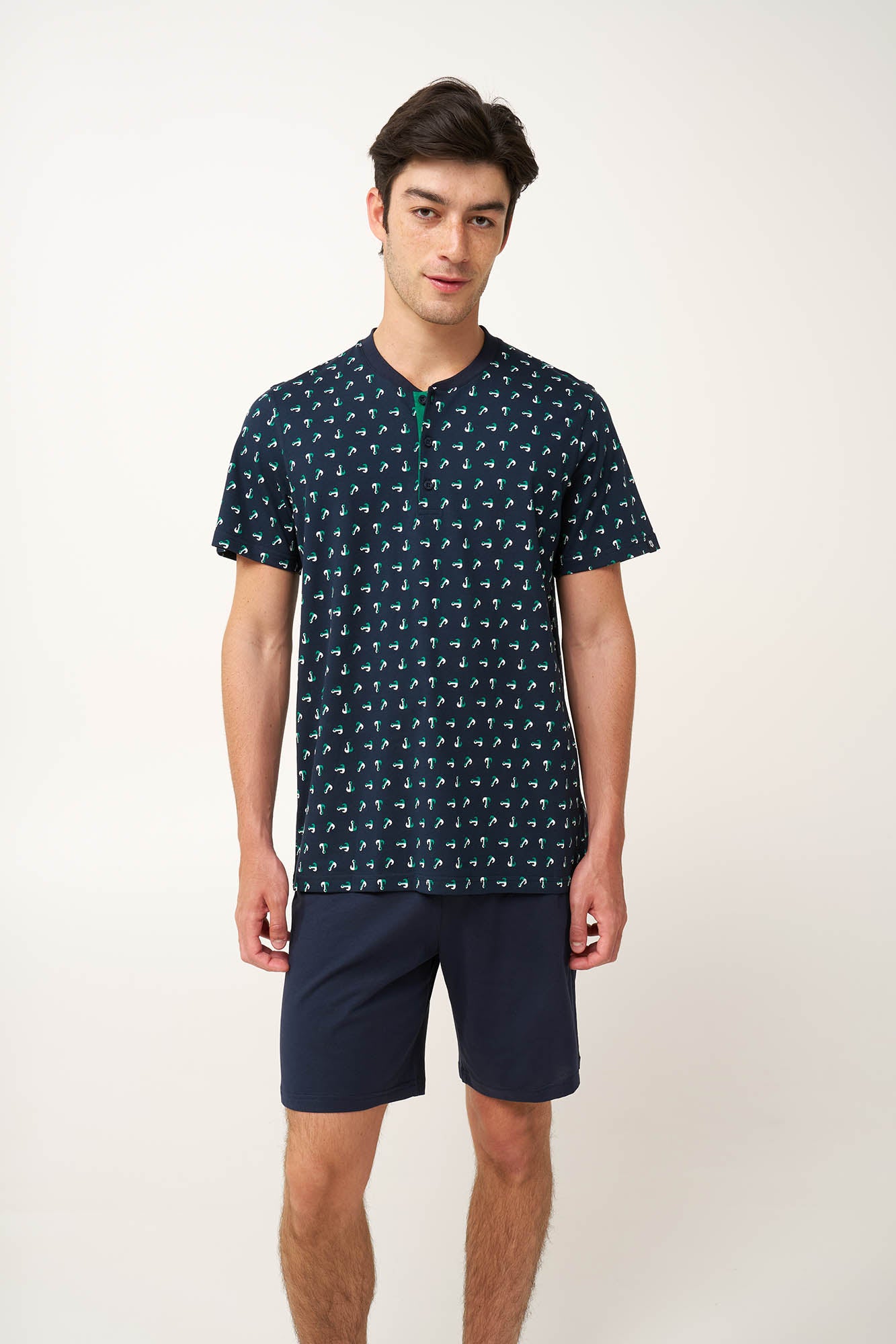 https://assets.vampfashion.com/SOFTONE_TMP_IMAGES/1_0417379325.jpg