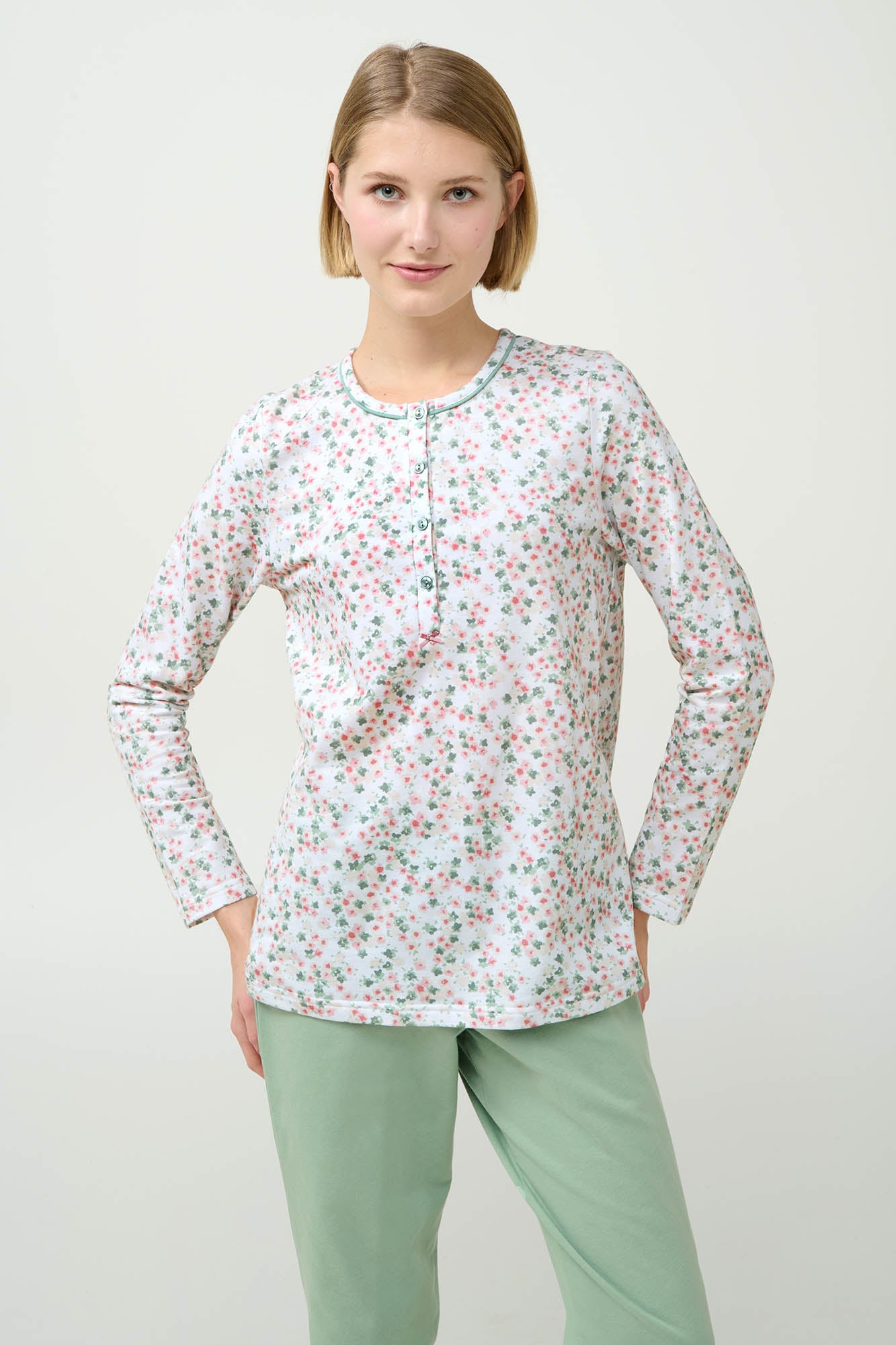 https://assets.vampfashion.com/SOFTONE_TMP_IMAGES/1_0420805078.jpg