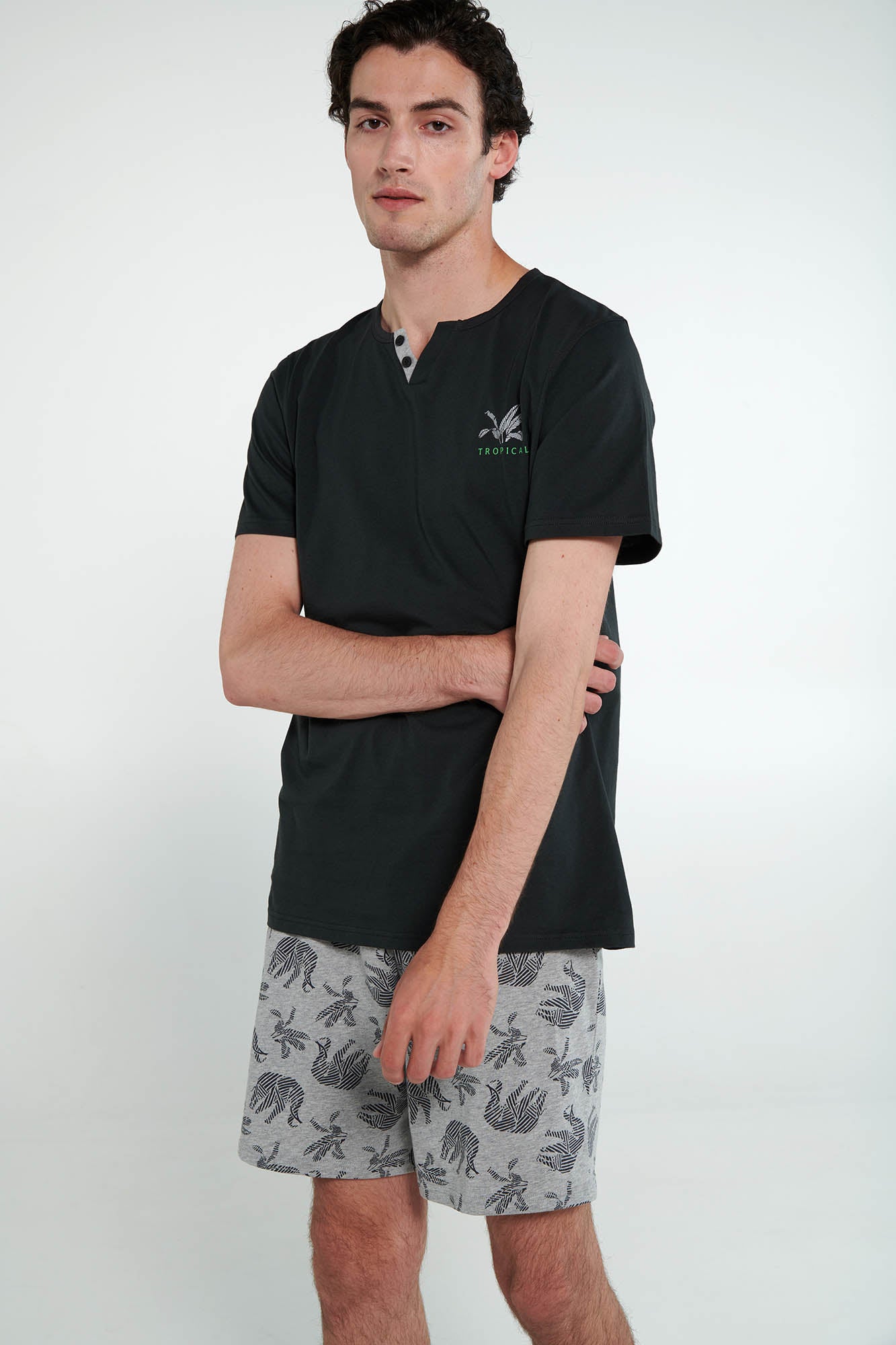 https://assets.vampfashion.com/SOFTONE_TMP_IMAGES/1_0441224379.jpg