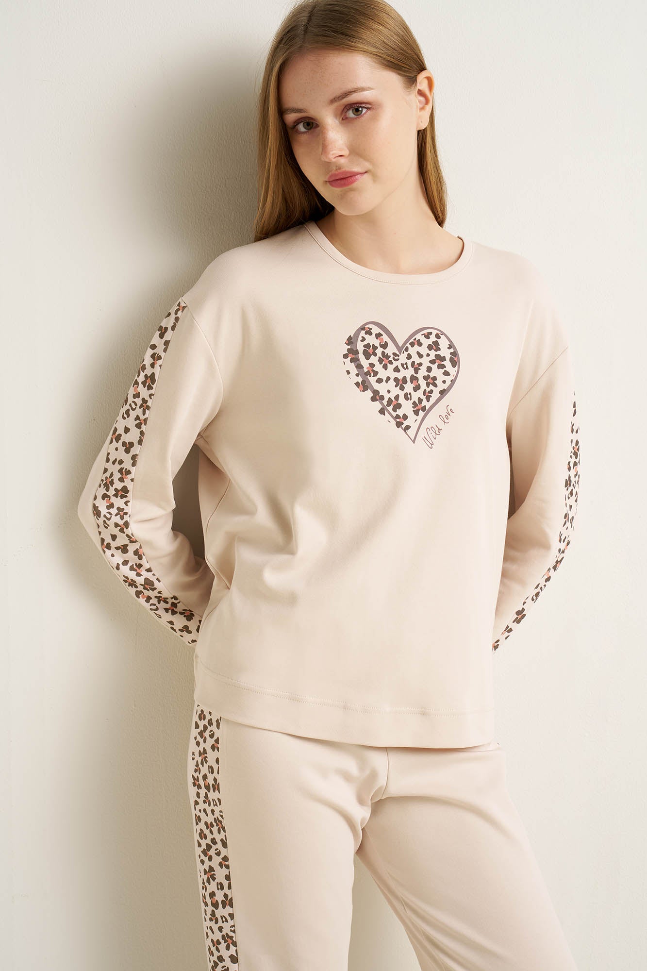 https://assets.vampfashion.com/SOFTONE_TMP_IMAGES/1_0448118485.jpg