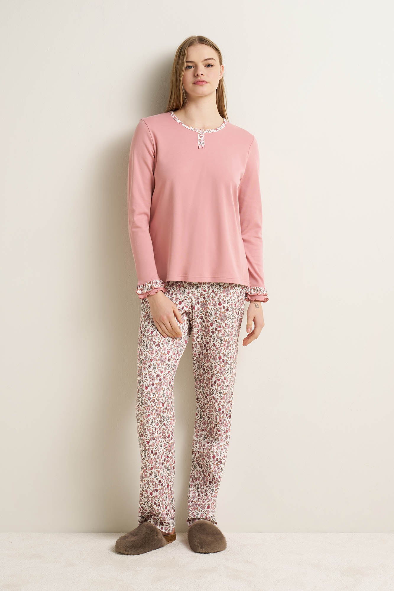 https://assets.vampfashion.com/SOFTONE_TMP_IMAGES/1_0464506945.jpg