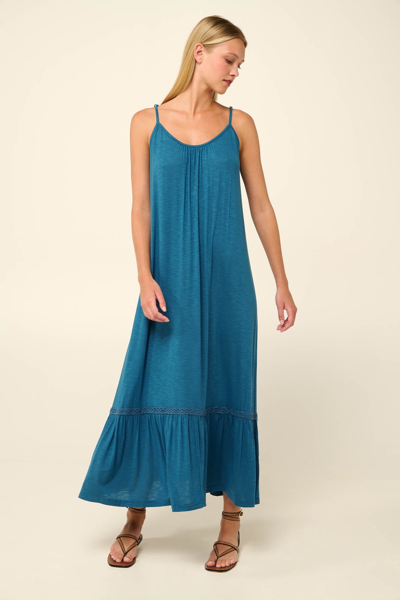 https://assets.vampfashion.com/SOFTONE_TMP_IMAGES/1_0473726641.jpg