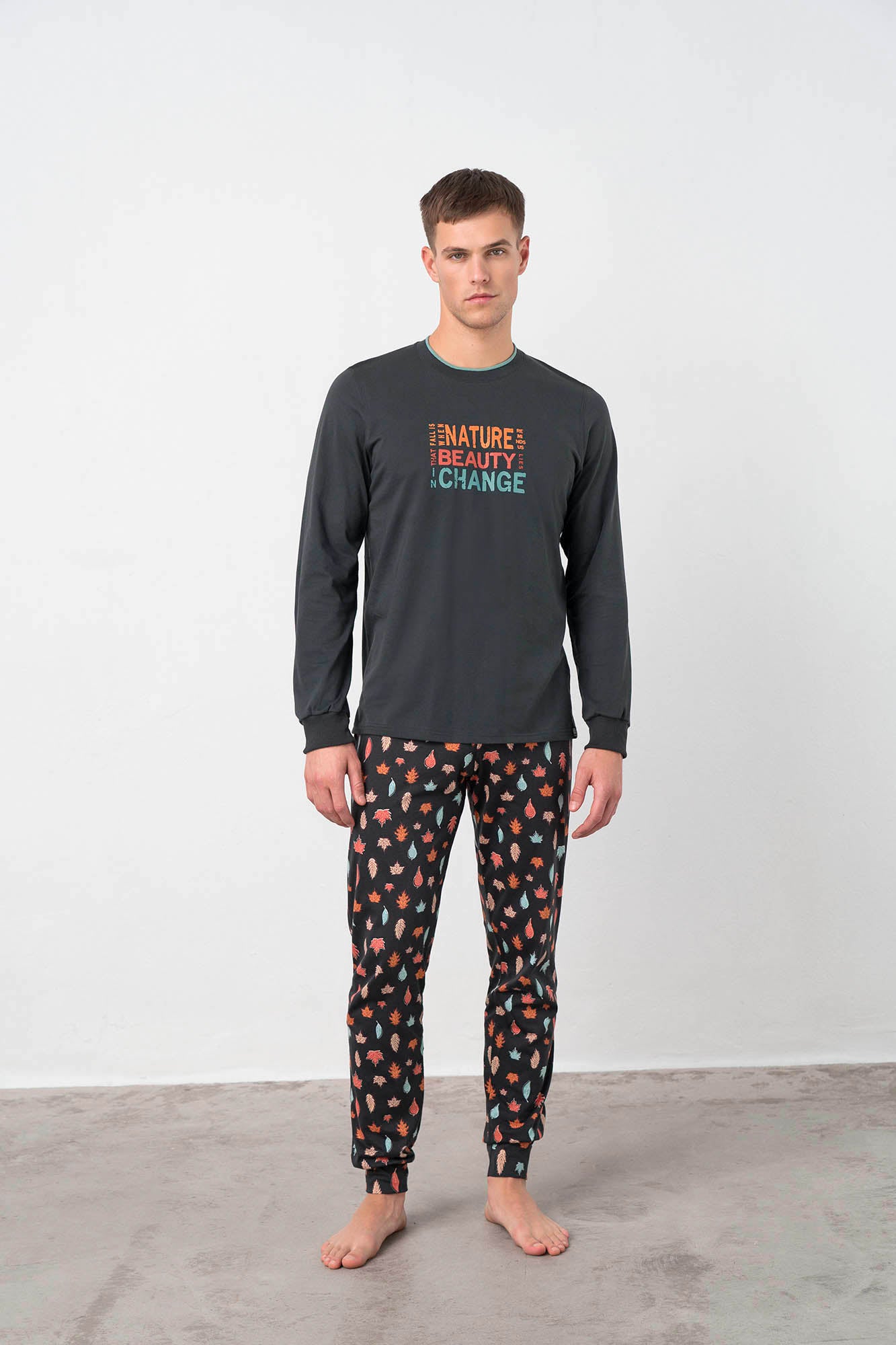 https://assets.vampfashion.com/SOFTONE_TMP_IMAGES/1_0487198187.jpg